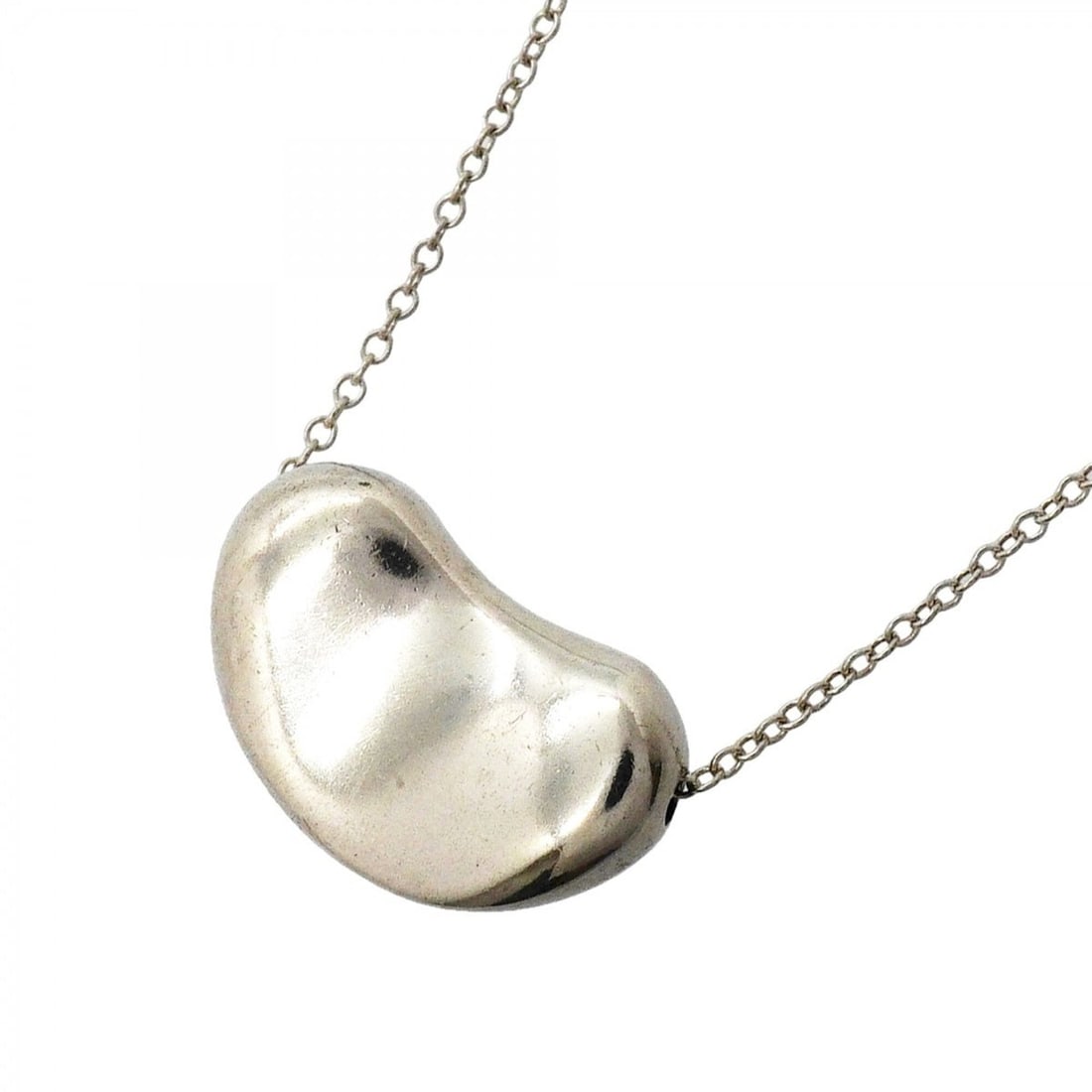 Tiffany & Co. Bean Necklace, Sterling Silver 925, Women's, P3173690: --- Catalog ---Category: SizePendant Size: 11.1mm x 17.8mm / 0.43'' x 0.7''Neck Circumference: 42 cm / 16.53''Category: DesignGender: WomenMaterial: Silver 925Necklace Type: NecklaceCategory: GeneralB