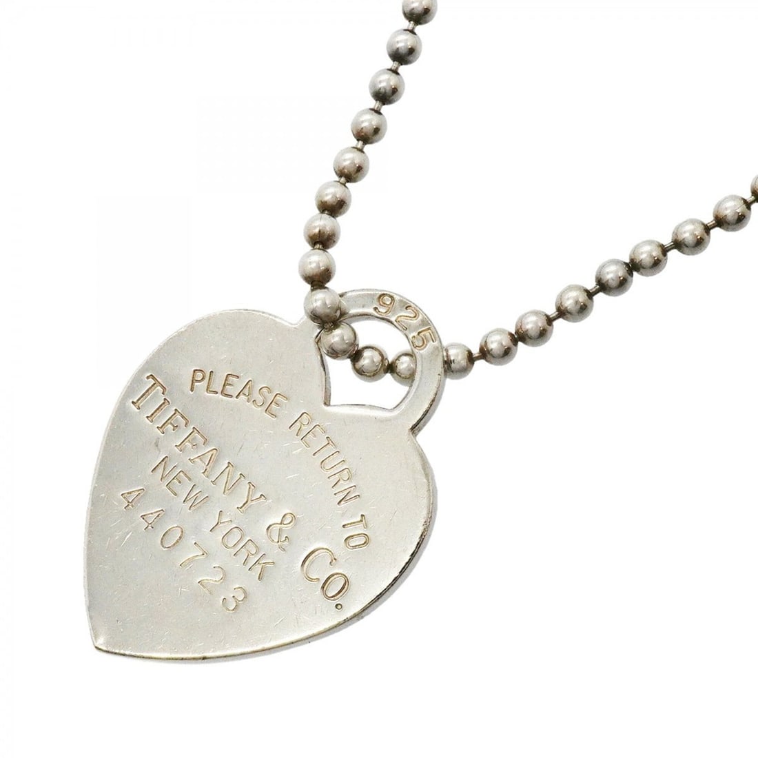 Tiffany & Co. Return to Heart Ball Chain Necklace, Sterling Silver 925, Women's, P3032035: --- Catalog ---Category: SizePendant Size: 30.2mm x 23mm / 1.18'' x 0.9''Neck Circumference: 87 cm / 34.25''Category: DesignGender: WomenMaterial: Silver 925Necklace Type: NecklaceCategory: GeneralBra