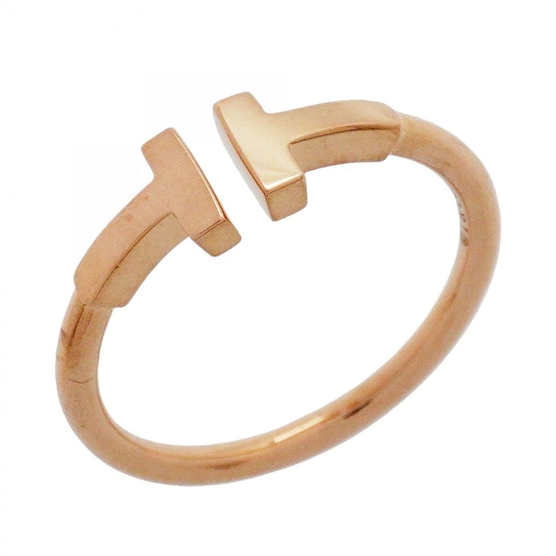 Tiffany & Co. T Wire Ring, 18K Pink Gold, Size 15, Men's/Women's, P3025769: --- Catalog ---Category: SizeJP Size: 15US Size: 7.5Category: DesignType: Band ringGender: Men,WomenMaterial: Pink gold (18K)Category: GeneralBrand: Tiffany--- Item List ---Section: ConditionRanking: 
