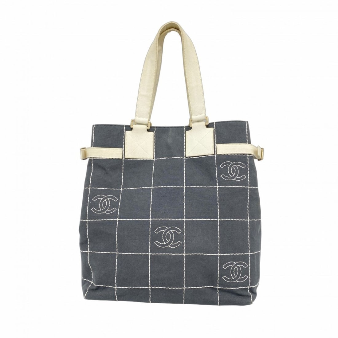 Chanel Tote Bag, Chocolate Bar Design, Canvas, Gray, Champagne, Women's: --- Catalog ---Category: SizeSize (HxWxD): 36.5cm x 32cm x 13cm / 14.37'' x 12.59'' x 5.11''Category: DesignType: Tote bagColor: GrayGender: WomenMaterial: Canvas Hardware Color: Champagne goldCategor