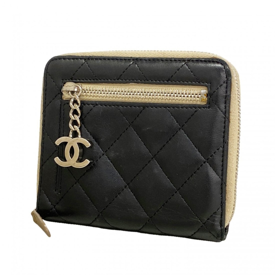 Chanel Matelassé Lambskin Wallet, Black, Women's: --- Catalog ---Category: SizeSize (HxWxD): 11cm x 12cm x 2cm / 4.33'' x 4.72'' x 0.78''Category: DesignType: Wallet (bi-fold)Color: BlackGender: WomenMaterial: Leather Leather/Fur Type: LambskinCatego