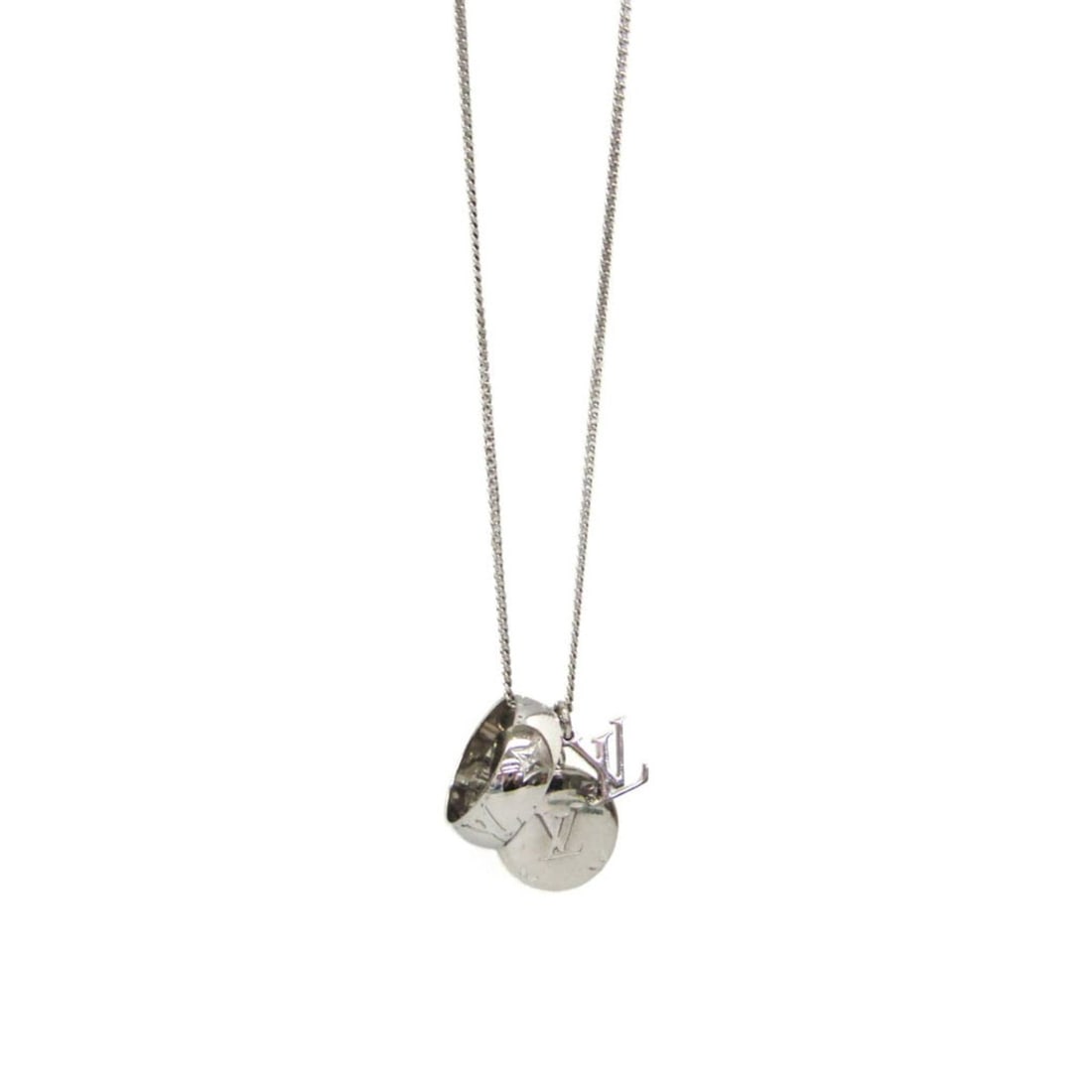 Louis Vuitton Ring Necklace Monogram Monogram Pattern Necklace M62485 Metal Women,Men Casual Pendant: --- Catalog ---Category: SizeSize: Ring MWeight: 17.5g / 0.61oz.Pendant Size: 20mm x 20mm / 0.78'' x 0.78''Neck Circumference: 50 cm - 61 cm / 19.68'' - 24.01''Category: DesignColor: SilverMetal: Silv