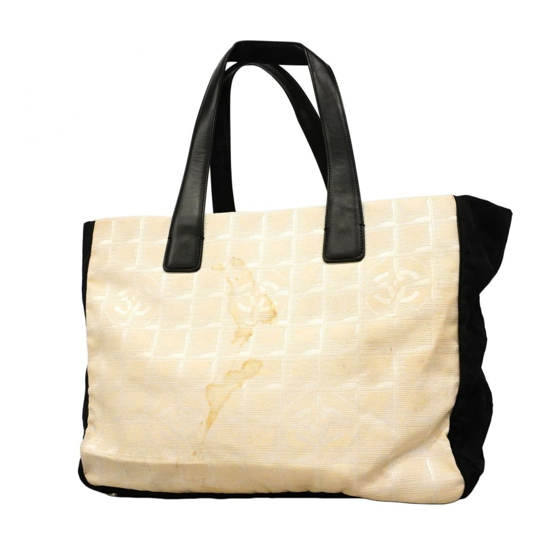 Chanel New Travel Nylon Tote Bag, White/Black, Women's: --- Catalog ---Category: SizeSize (HxWxD): 27cm x 46cm x 14.5cm / 10.62'' x 18.11'' x 5.7''Category: DesignType: Tote bagColor: Black, WhiteGender: WomenMaterial: Nylon Hardware Color: SilverCategory: