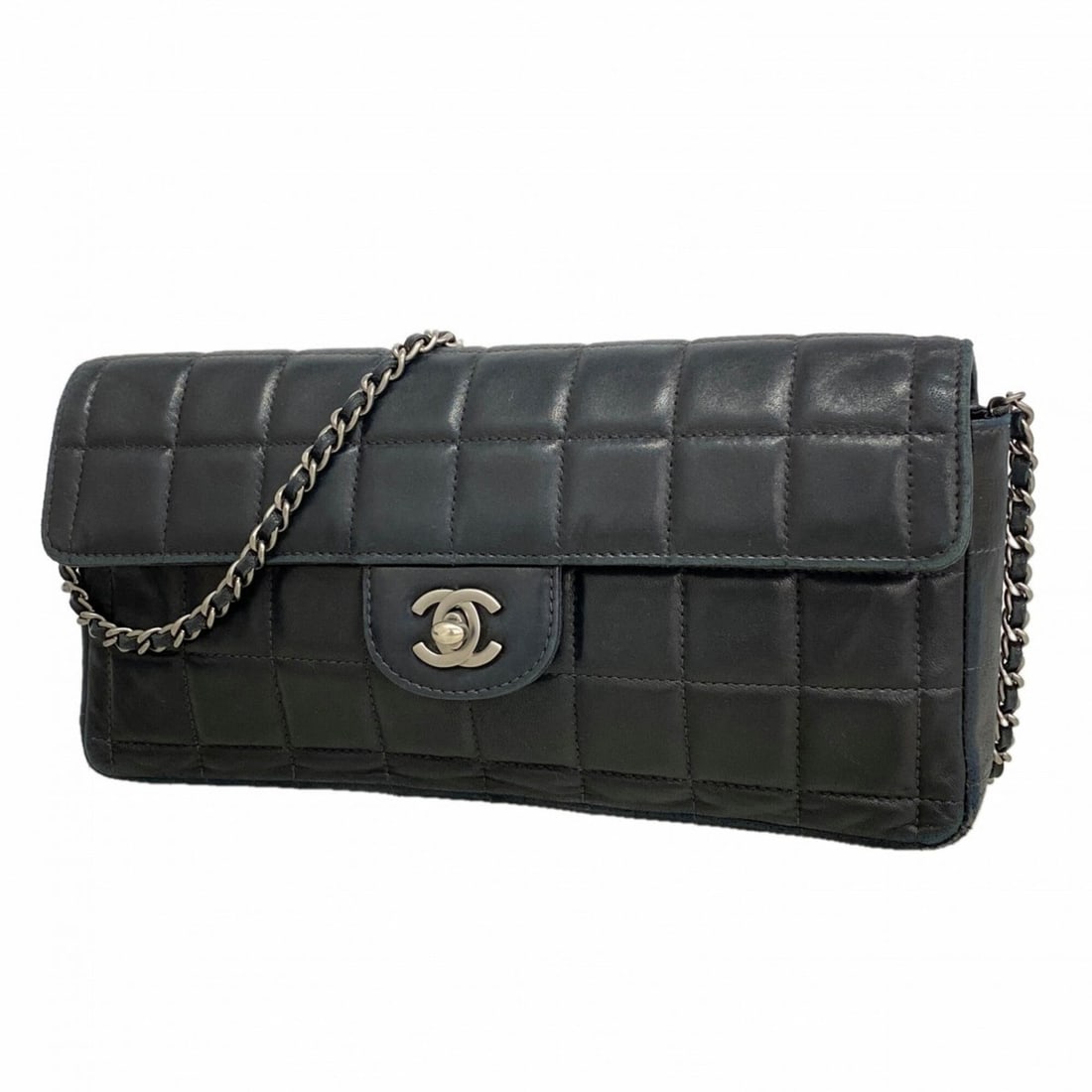 Chanel Chocolate Bar Chain Shoulder Bag, Lambskin, Black, Women's: --- Catalog ---Category: SizeSize (HxWxD): 14cm x 25.5cm x 4.5cm / 5.51'' x 10.03'' x 1.77''Category: DesignType: Shoulder bagColor: BlackGender: WomenMaterial: Leather Hardware Color: SilverLeather/F