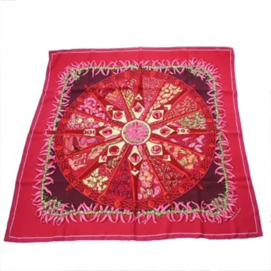 HERMES Carre 90 AUX PAYS DES EPICES Red Multicolor Women's 100% Silk Scarf Muffler AB Rank Used: --- Catalog ---Category: SizeSize (LxW): 90cm x 90cm / 35.43'' x 35.43''Category: DesignType: ScarfColor: Multi-color, Red colorGender: WomenMaterial: Silk Category: GeneralBrand: HermesCountry of Ori