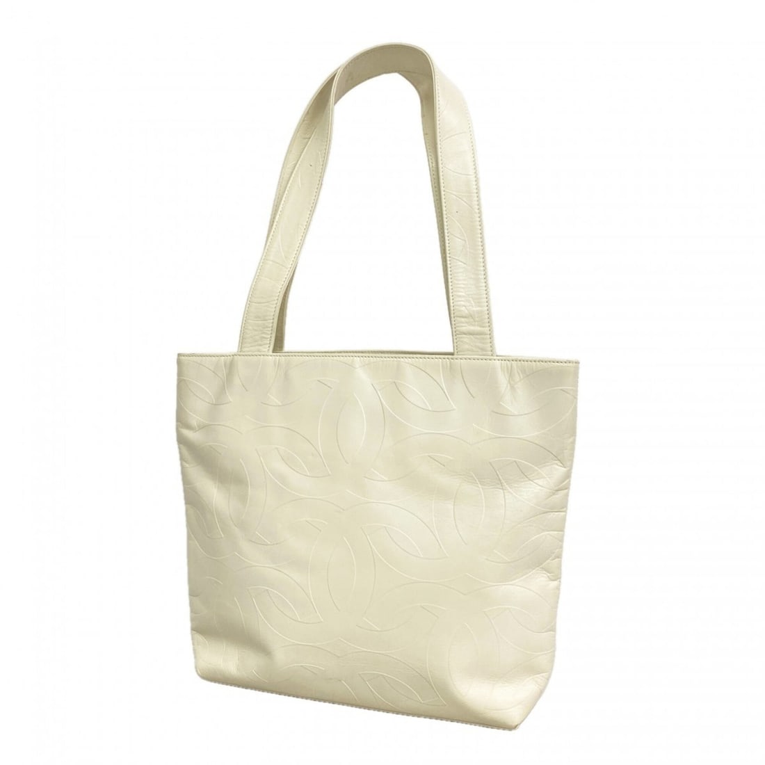 Chanel Leather Tote Bag, White, Women's: --- Catalog ---Category: SizeSize (HxWxD): 29cm x 26.5cm x 8.5cm / 11.41'' x 10.43'' x 3.34''Category: DesignType: Tote bagColor: WhiteGender: WomenMaterial: Leather Hardware Color: GoldCategory: Gene