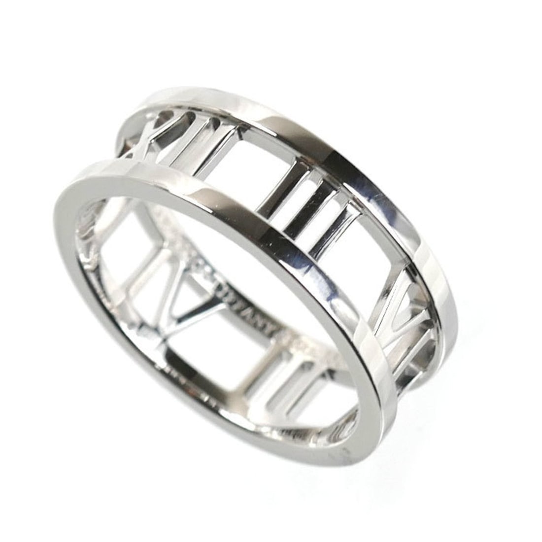 TIFFANY&Co. Tiffany & Co. 18KWG White Gold Atlas Open Ring (5.1g) for Women: --- Catalog ---Category: SizeUS Size: 6.5Brand Size: 53.5Category: DesignType: Band ringGender: WomenMaterial: White gold (18K)Category: GeneralBrand: TiffanyCountry of Origin: USA--- Item List ---Sec