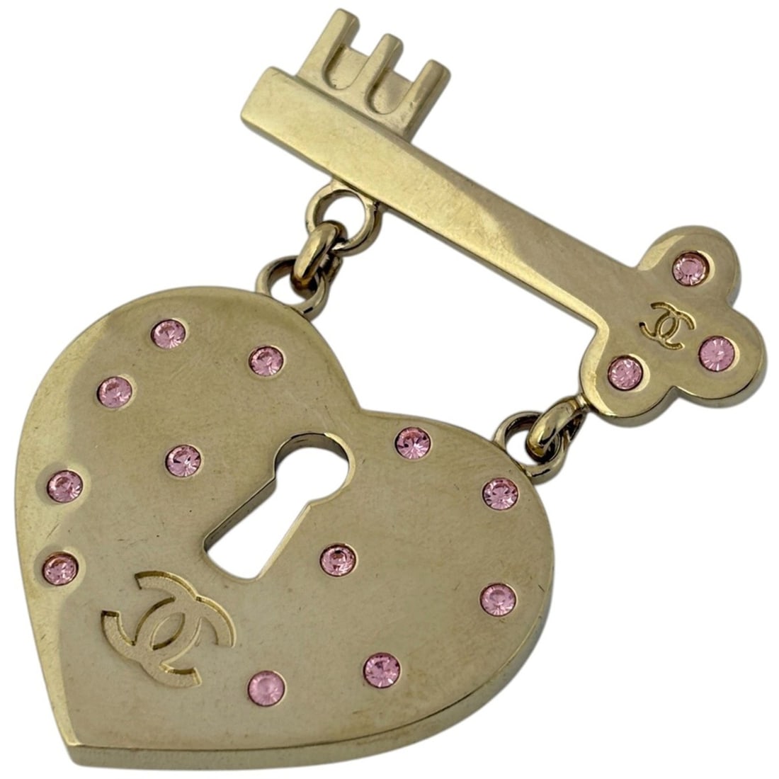 Chanel Heart Lock Brooch, GP Rhinestone, Gold, Women's: --- Catalog ---Category: SizeSize (HxWxD): 4.5cm x 6cm / 1.77'' x 2.36''Category: DesignType: BroochColor: GoldGender: WomenMaterial: Gold plating, RhinestoneCategory: GeneralBrand: Chanel--- Item Lis
