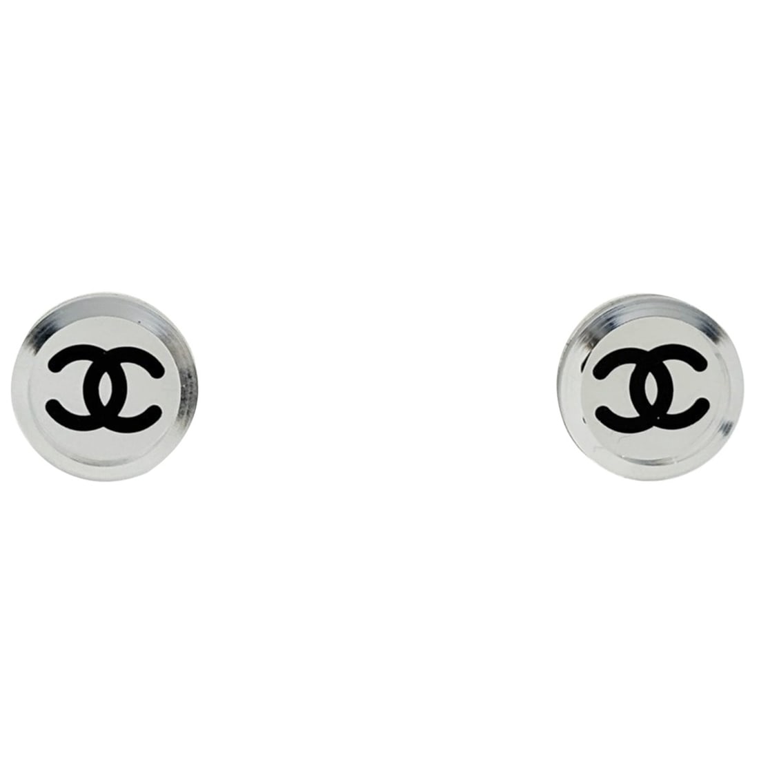 Chanel Coco Mark Round Earrings, Silver Plated, Silver, Women's: --- Catalog ---Category: SizeSize (HxWxD): 12.00mm x 12.00mm / 0.47'' x 0.47''Category: DesignType: Stud earringsColor: SilverFinish: Silver platedGender: WomenCategory: GeneralBrand: Chanel--- Item L