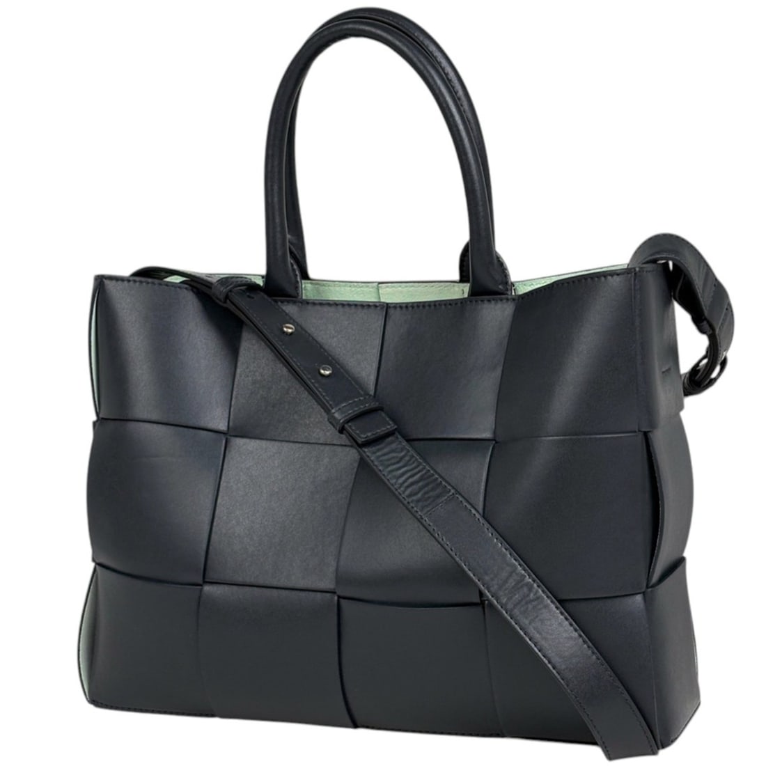 Bottega Veneta Arco Tote Bag, 2-Way Shoulder Maxi Intrecciato Leather, Gray, Women's: --- Catalog ---Category: SizeSize (HxWxD): 24cm x 33cm x 9cm / 9.44'' x 12.99'' x 3.54''Category: DesignType: Shoulder bag, Tote bagColor: GrayGender: WomenMaterial: Leather Category: GeneralBrand: Bo