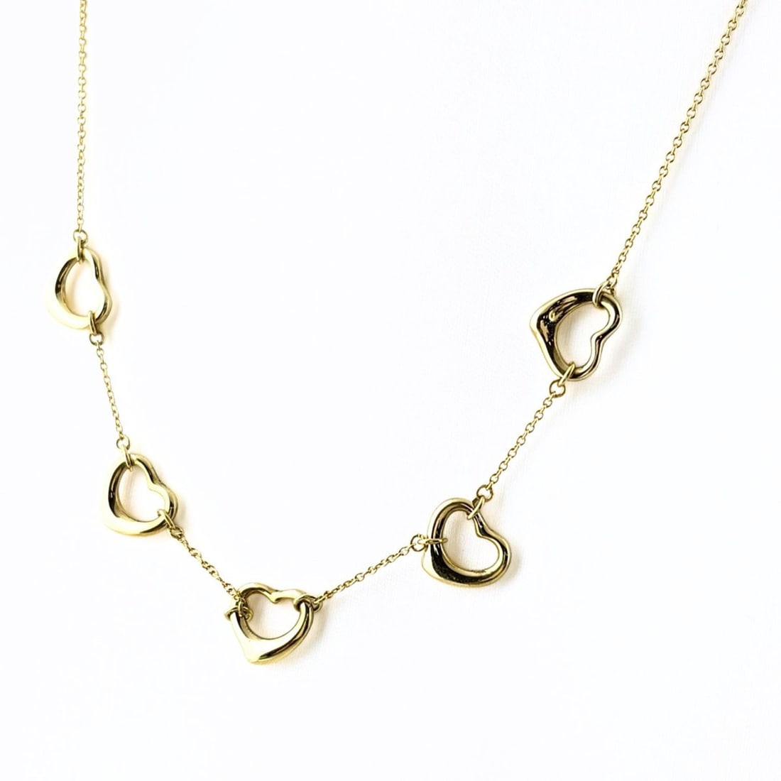 Tiffany & Co. Open Heart 5P Necklace, YG Yellow Gold 750, Women's Necklace: --- Catalog ---Category: SizeWidth: 0.7mm / 0.03''Neck Circumference: 42 cm / 16.53''Category: DesignGender: WomenMaterial: Yellow gold (18K)Necklace Type: NecklaceCategory: GeneralLine: Open HeartBra