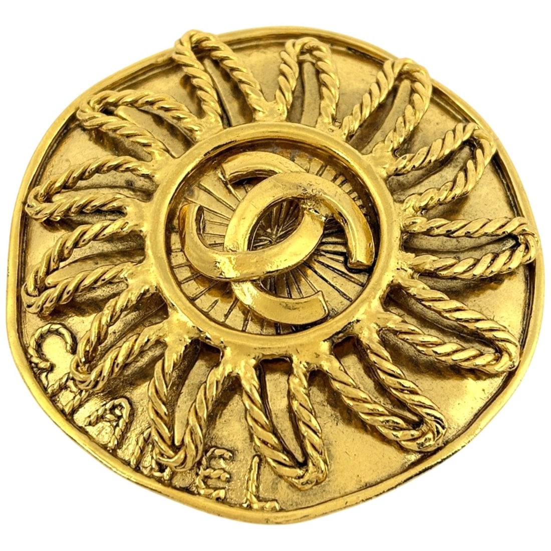 Chanel Coco Mark Brooch, Round GP Gold, Women's: --- Catalog ---Category: SizeSize (HxWxD): 60cm x 60cm / 23.62'' x 23.62''Category: DesignType: BroochColor: GoldGender: WomenMaterial: Gold platingCategory: GeneralBrand: Chanel--- Item List ---Secti