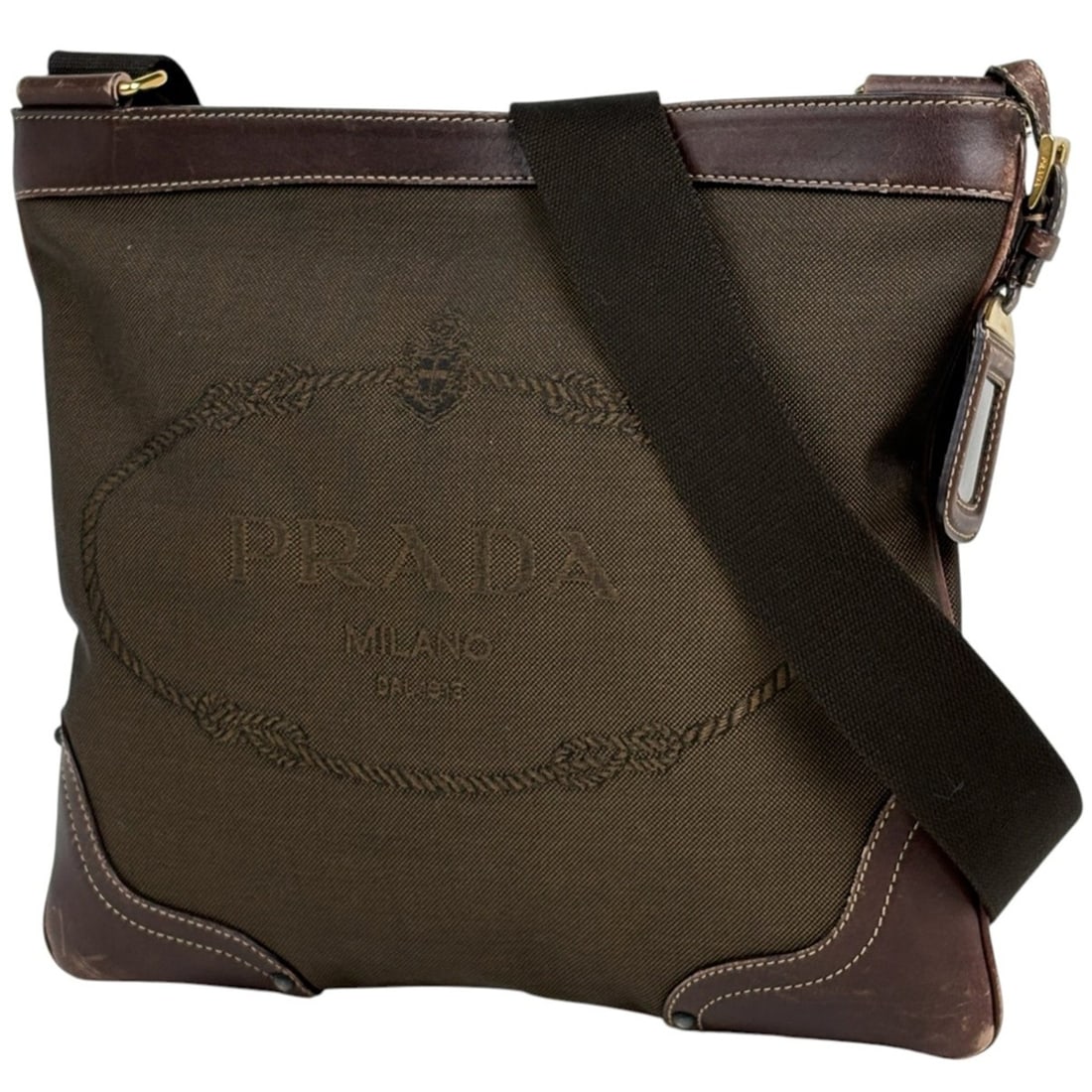 Prada PRADA Logo Jacquard Shoulder Bag, Canvas, Brown, Women's: --- Catalog ---Category: SizeSize (HxWxD): 27.5cm x 30cm x 2cm / 10.82'' x 11.81'' x 0.78''Category: DesignType: Shoulder bagColor: BrownGender: WomenMaterial: Canvas , Leather Category: GeneralBrand: