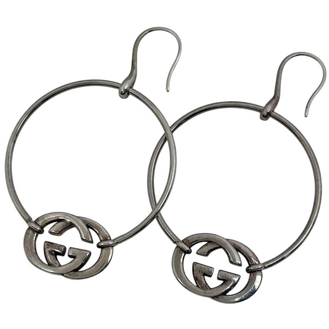 Gucci GG logo hoop earrings, sterling silver (925), silver, women's.: --- Catalog ---Category: SizeSize (HxWxD): 37.00mm x 61.00mm / 1.46'' x 2.40''Category: DesignType: Stud earringsColor: SilverGender: WomenMaterial: Silver 925Category: GeneralBrand: Gucci--- Item Lis