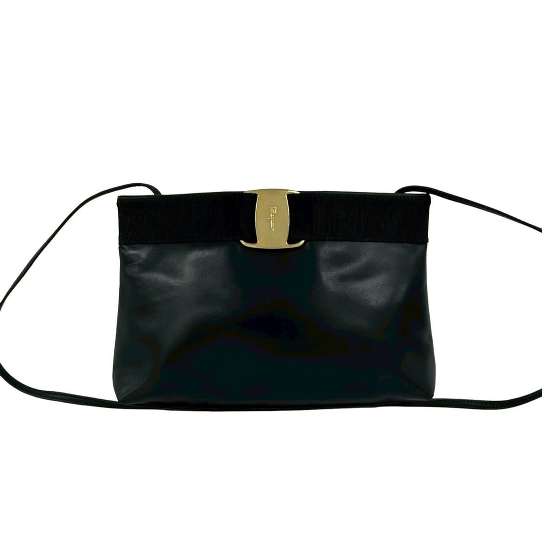 Salvatore Ferragamo Vara Ribbon Leather Shoulder Bag/Pouch, Black, 56385: --- Catalog ---Category: SizeSize (HxWxD): 18cm x 26.5cm x 7.5cm / 7.08'' x 10.43'' x 2.95''Category: DesignType: Pochette, Shoulder bagColor: BlackGender: WomenMaterial: Leather Category: GeneralBran