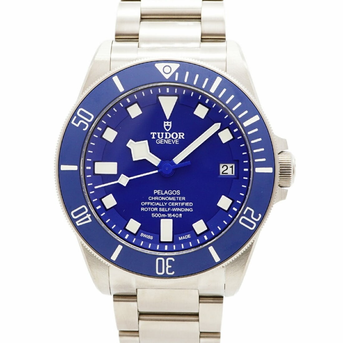 Tudor Pelagos 25600TB Blue Dial Men's Watch: --- Catalog ---Category: SizeWrist Size: 19.5cm / 7.67''Case Diameter: 42.3mm / 1.67''Category: DesignType: WristwatchGender: MenColor (Dial): BlueMaterial (Band): TitaniumCategory: GeneralMPN: 25600T