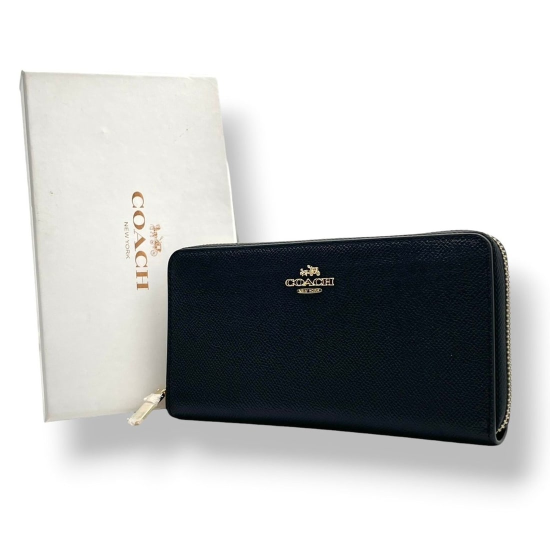Coach Long Wallet, Crossgrain Leather, Accordion Zip-Around Black W3: --- Catalog ---Category: SizeSize (HxWxD): 10.5cm x 19.5cm x 2.5cm / 4.13'' x 7.67'' x 0.98''Category: DesignType: Long wallet (bi-fold)Color: BlackGender: WomenMaterial: Leather Category: GeneralMPN: