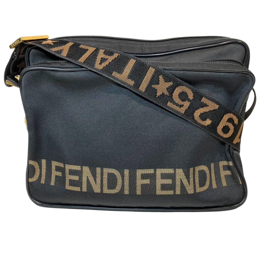 Fendi FENDI Shoulder Bag Nylon 2291 26337.079: --- Catalog ---Category: SizeSize (HxWxD): 22cm x 29cm x 10cm / 8.66'' x 11.41'' x 3.93''Category: DesignType: Shoulder bagColor: BlackGender: WomenMaterial: Nylon Category: GeneralMPN: 2291 26337.079
