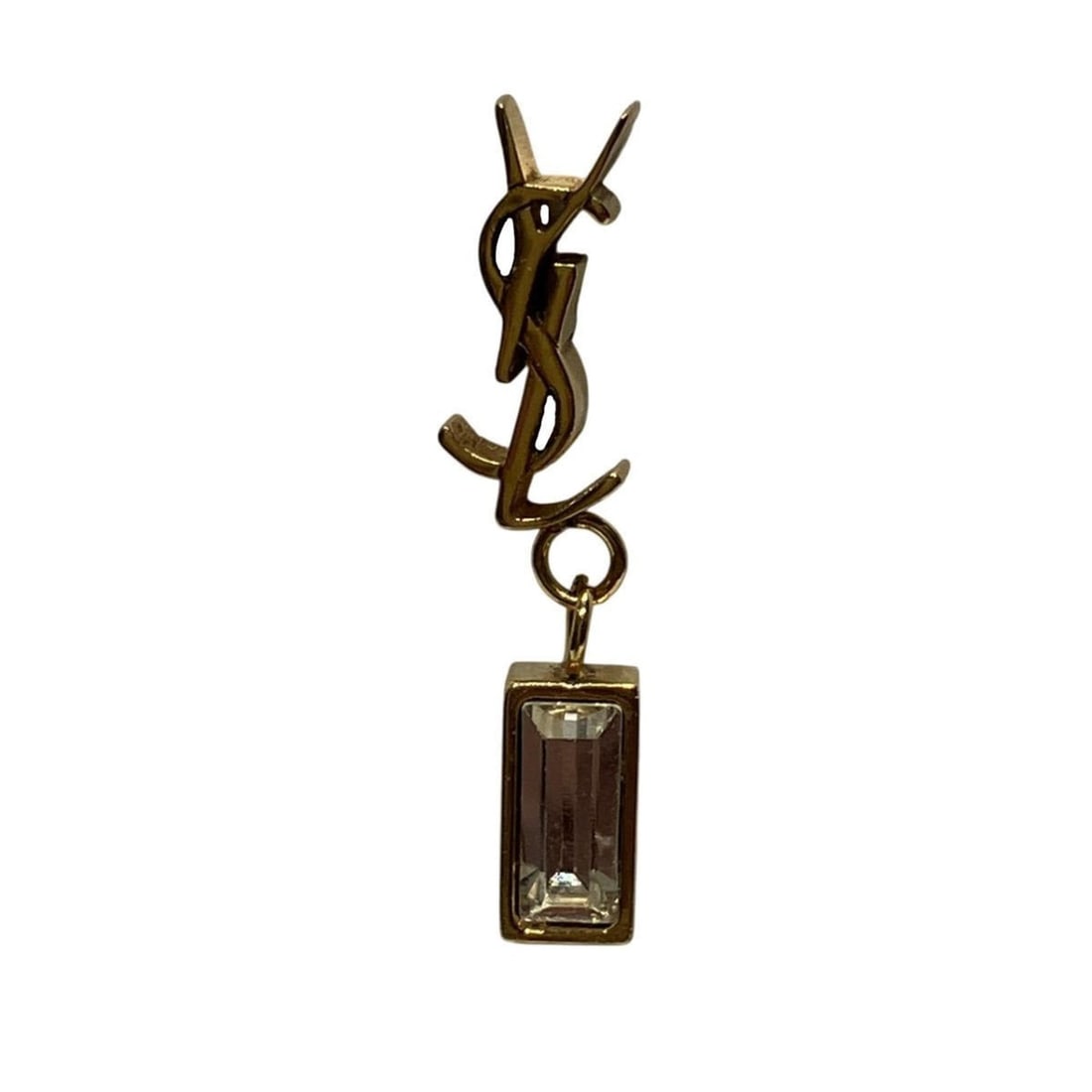 Yves Saint Laurent Saint Laurent Cassandra Single Earring (One Earring) - Total Weight 1.2g GP Glass: --- Catalog ---Category: DesignType: Stud earringsGender: Women,MenMaterial: Glass, Gold platingSingle earring: YesCategory: GeneralBrand: Yves Saint Laurent--- Item List ---Section: ConditionRanking: