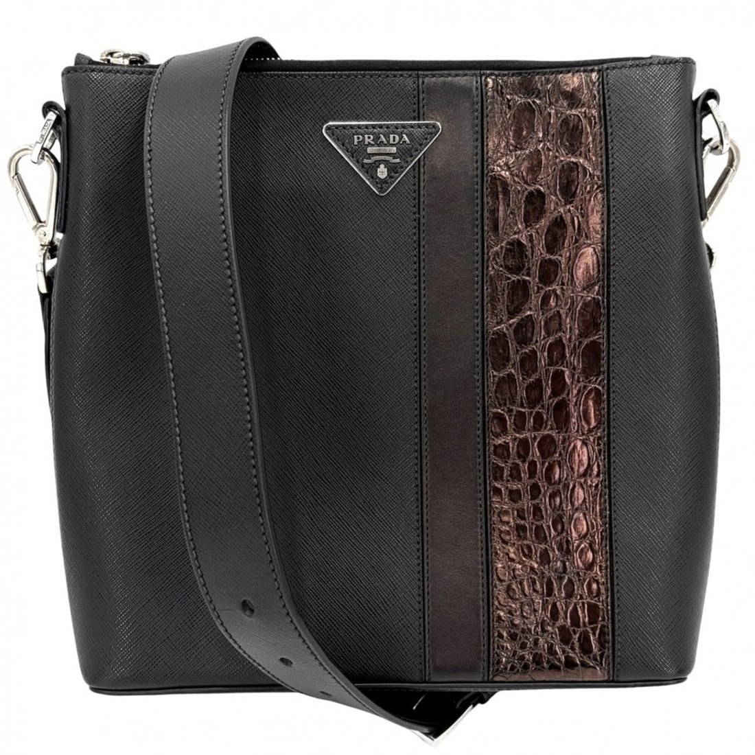 Prada Men's Shoulder Bag with Triangle Logo, Bag, Crossbody Leather, Black, Silver Hardware: --- Catalog ---Category: SizeSize (HxWxD): 25cm x 25cm x 5cm / 9.84'' x 9.84'' x 1.96''Category: DesignType: Shoulder bagColor: BlackGender: MenMaterial: Leather Category: GeneralBrand: Prada--- Item 