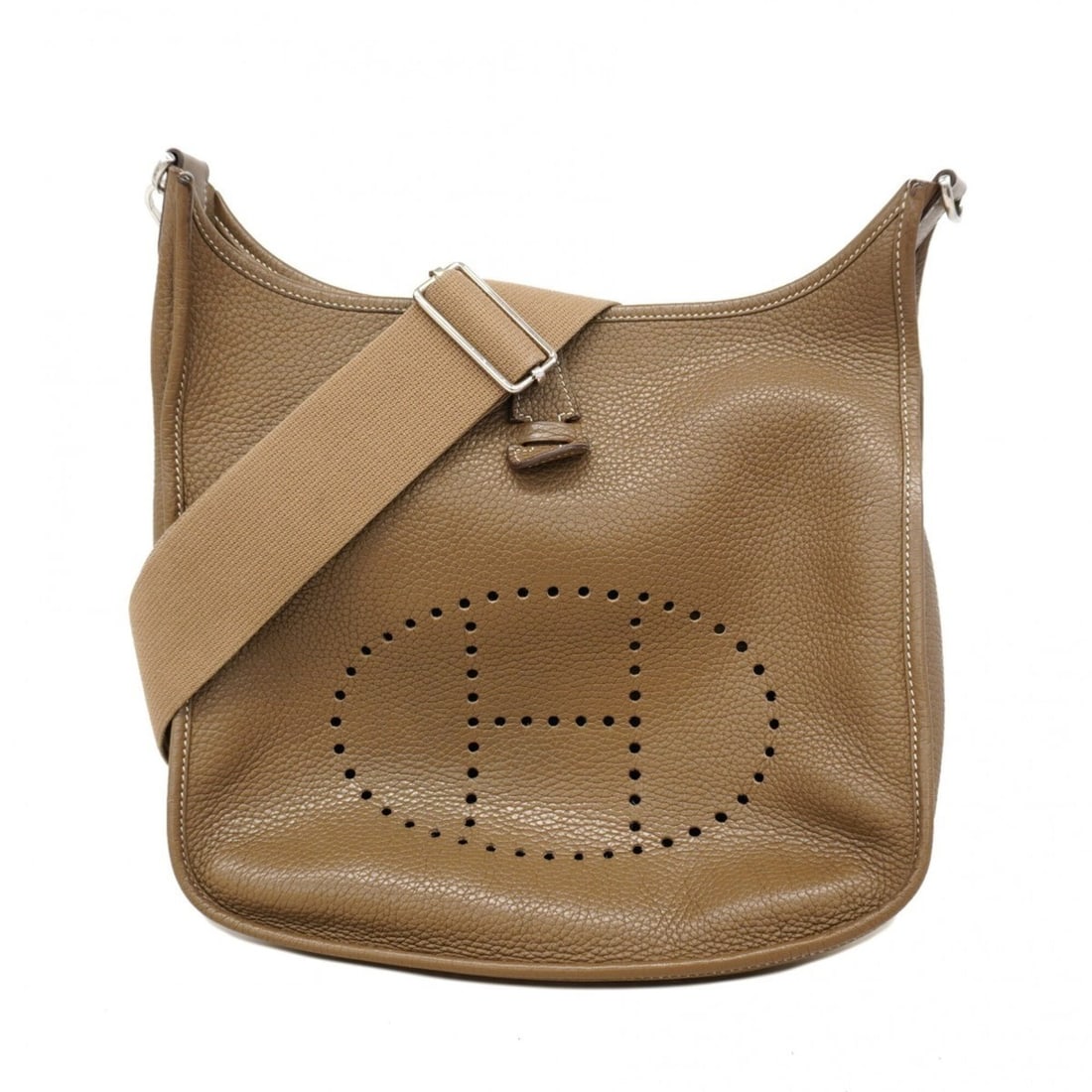 Hermes Evelyne 3PM Shoulder Bag, Taurillon Clemence Leather, Etoupe, Z Stamp, Women's.: --- Catalog ---Category: SizeSize (HxWxD): 28cm x 28cm x 9cm / 11.02'' x 11.02'' x 3.54''Category: DesignType: Shoulder bagColor: Etoupe grayGender: WomenMaterial: Taurillon clemence leather Hardware 