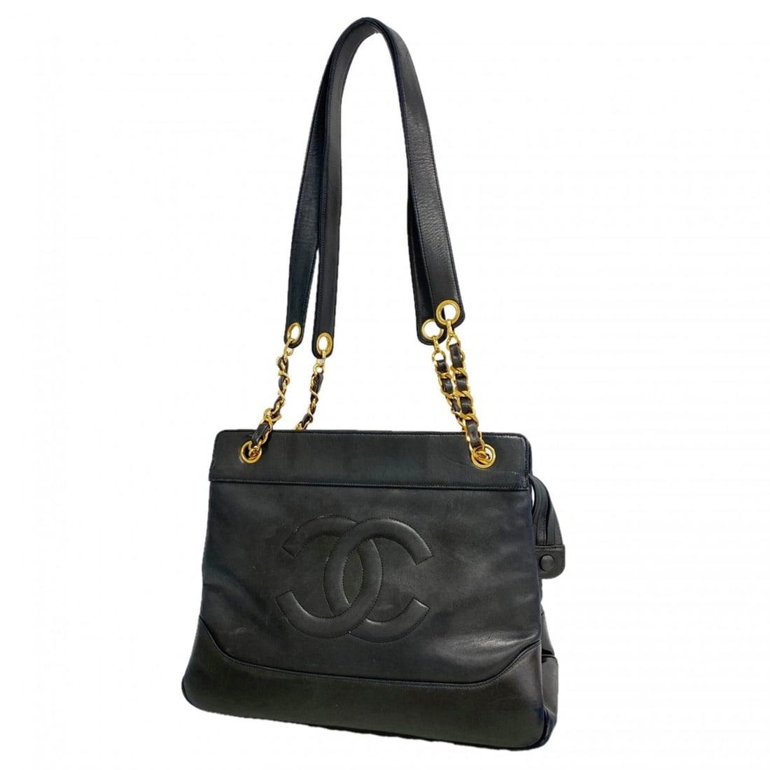 Chanel Tote Bag/Chain Tote, Lambskin, Black, Women's: --- Catalog ---Category: SizeSize (HxWxD): 26cm x 33cm x 9.5cm / 10.23'' x 12.99'' x 3.74''Category: DesignType: Tote bagColor: BlackGender: WomenMaterial: Leather Hardware Color: GoldLeather/Fur Type