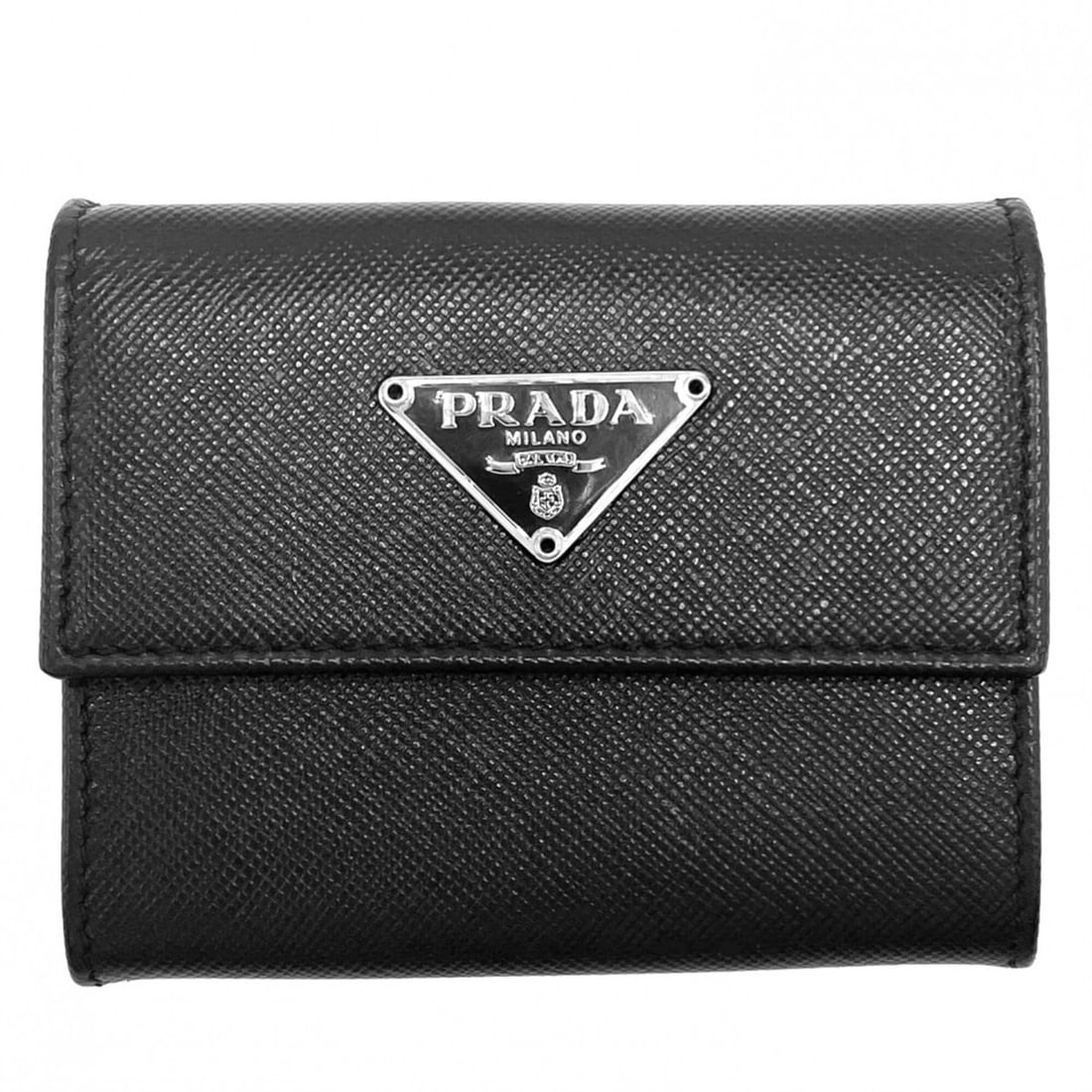 Prada Women's Saffiano Leather Coin Purse with Triangle Logo, Compact Wallet, Black Leather, Silver: --- Catalog ---Category: SizeSize (HxWxD): 7.5cm x 9cm x 2cm / 2.95'' x 3.54'' x 0.78''Category: DesignType: Coin purse/coin caseColor: BlackGender: WomenMaterial: Leather Category: GeneralBrand: Prad