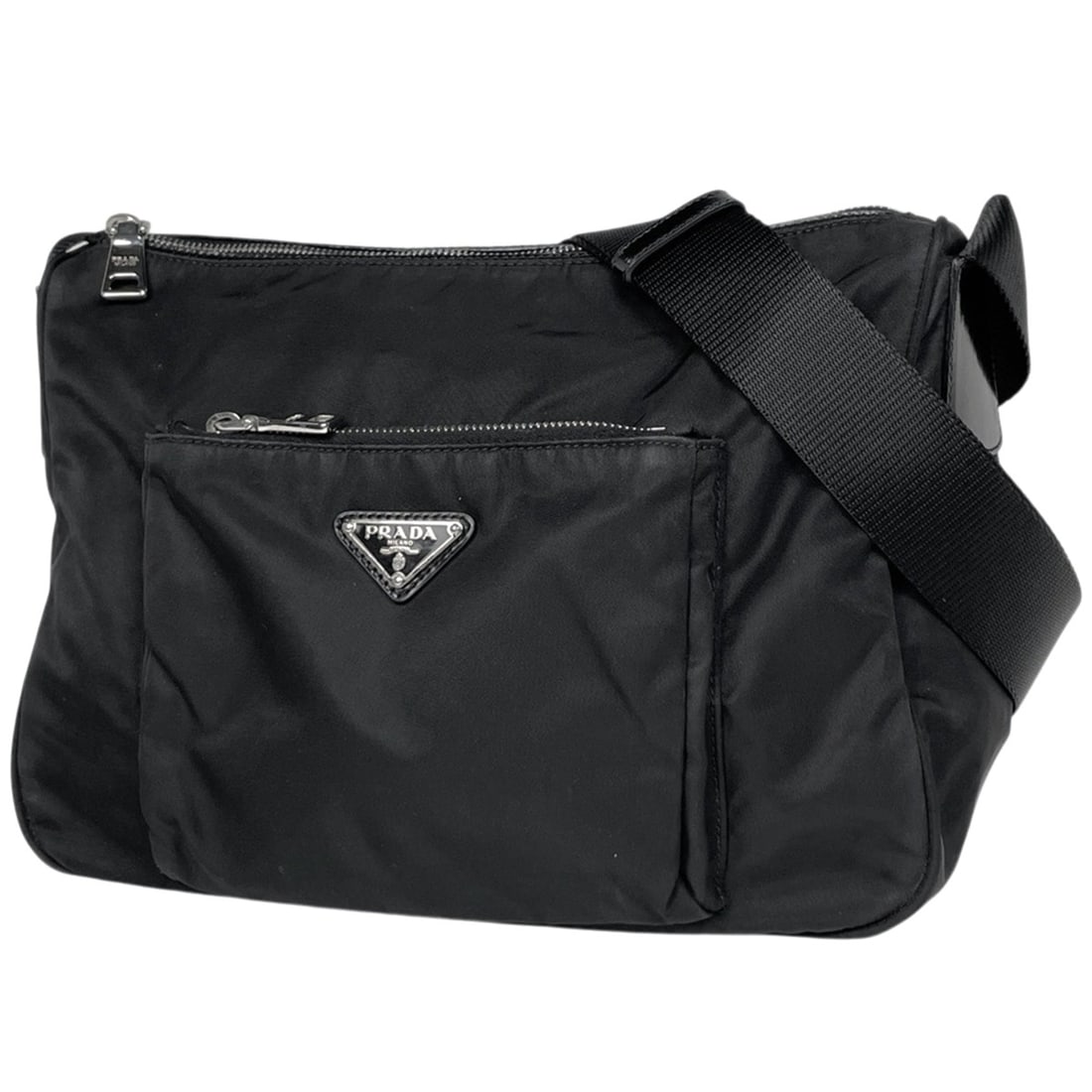 Prada PRADA Logo Plate Shoulder Bag Nylon Nero (Black) Women's: --- Catalog ---Category: SizeSize (HxWxD): 22.5cm x 30cm x 12cm / 8.85'' x 11.81'' x 4.72''Category: DesignType: Shoulder bagColor: BlackGender: WomenMaterial: Nylon Category: GeneralBrand: Prada--- I
