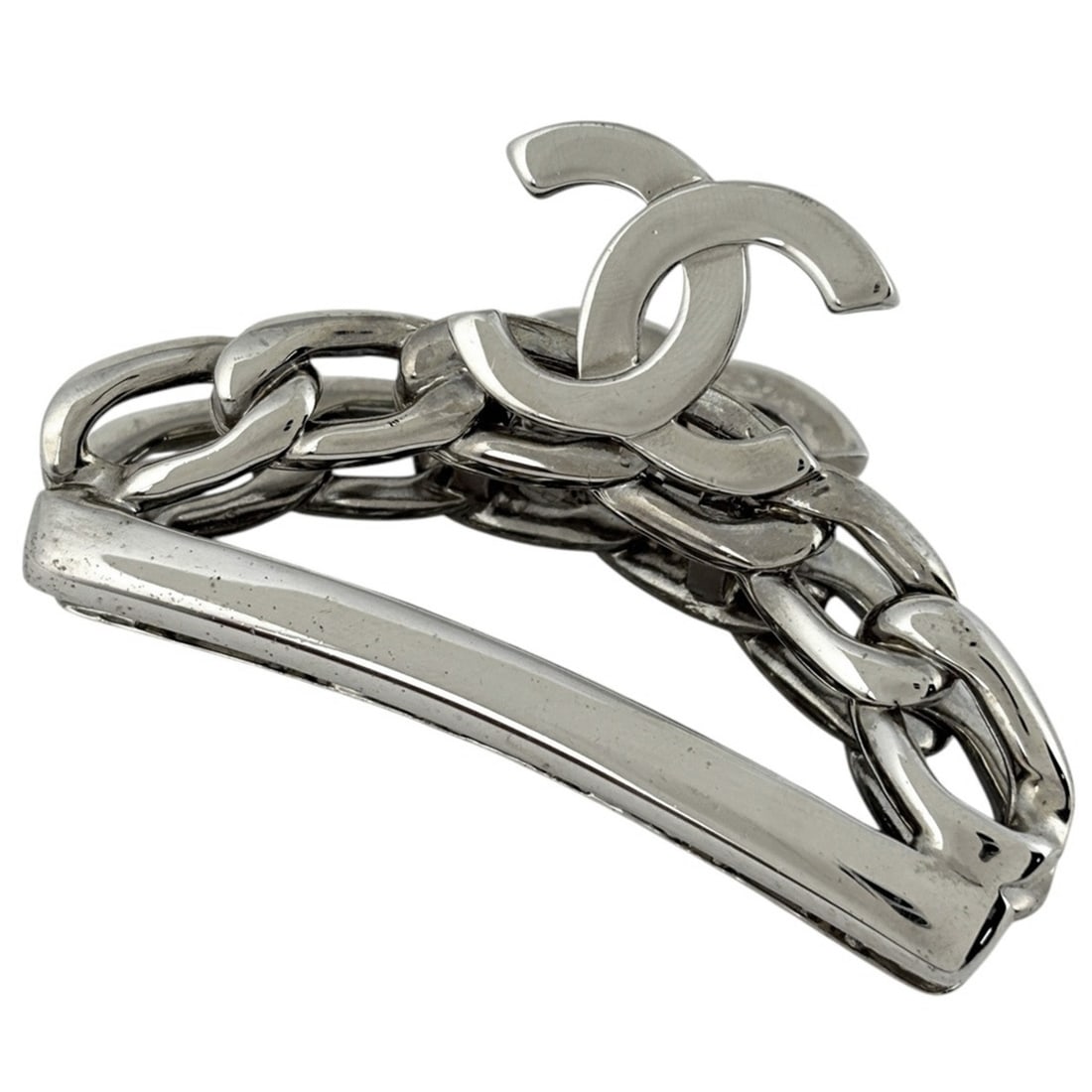 Chanel Coco Mark Hair Clip, Accessory, Metal, Silver, Women's: --- Catalog ---Category: SizeSize (LxW): 7cm x 4cm / 2.75'' x 1.57''Category: DesignType: Hair clipColor: SilverGender: WomenMaterial: MetalCategory: GeneralBrand: Chanel--- Item List ---Section: Cond