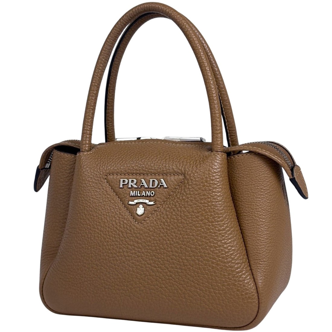 Prada PRADA Logo Handbag 2-Way Leather Brown 1BA362 Women's: --- Catalog ---Category: SizeSize (HxWxD): 14cm x 19cm x 10.5cm / 5.51'' x 7.48'' x 4.13''Category: DesignType: HandbagColor: BrownGender: WomenMaterial: Leather Category: GeneralMPN: 1BA362Brand: Pra