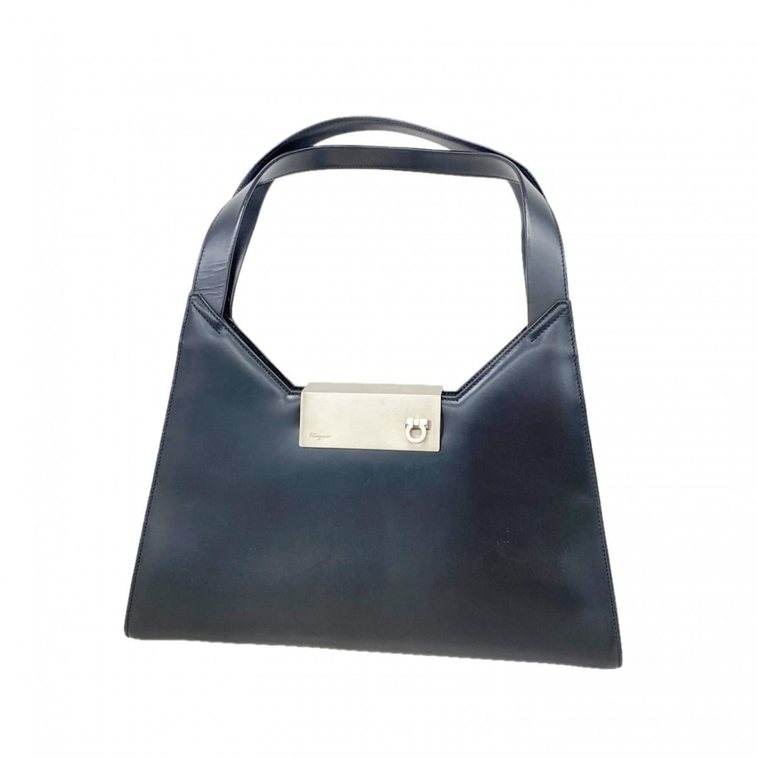 Salvatore Ferragamo Gancini Leather Shoulder Bag, Black, Women's: --- Catalog ---Category: SizeSize (HxWxD): 17cm x 32cm x 6.5cm / 6.69'' x 12.59'' x 2.55''Category: DesignType: Shoulder bagColor: BlackGender: WomenMaterial: Leather Hardware Color: SilverCategory: G