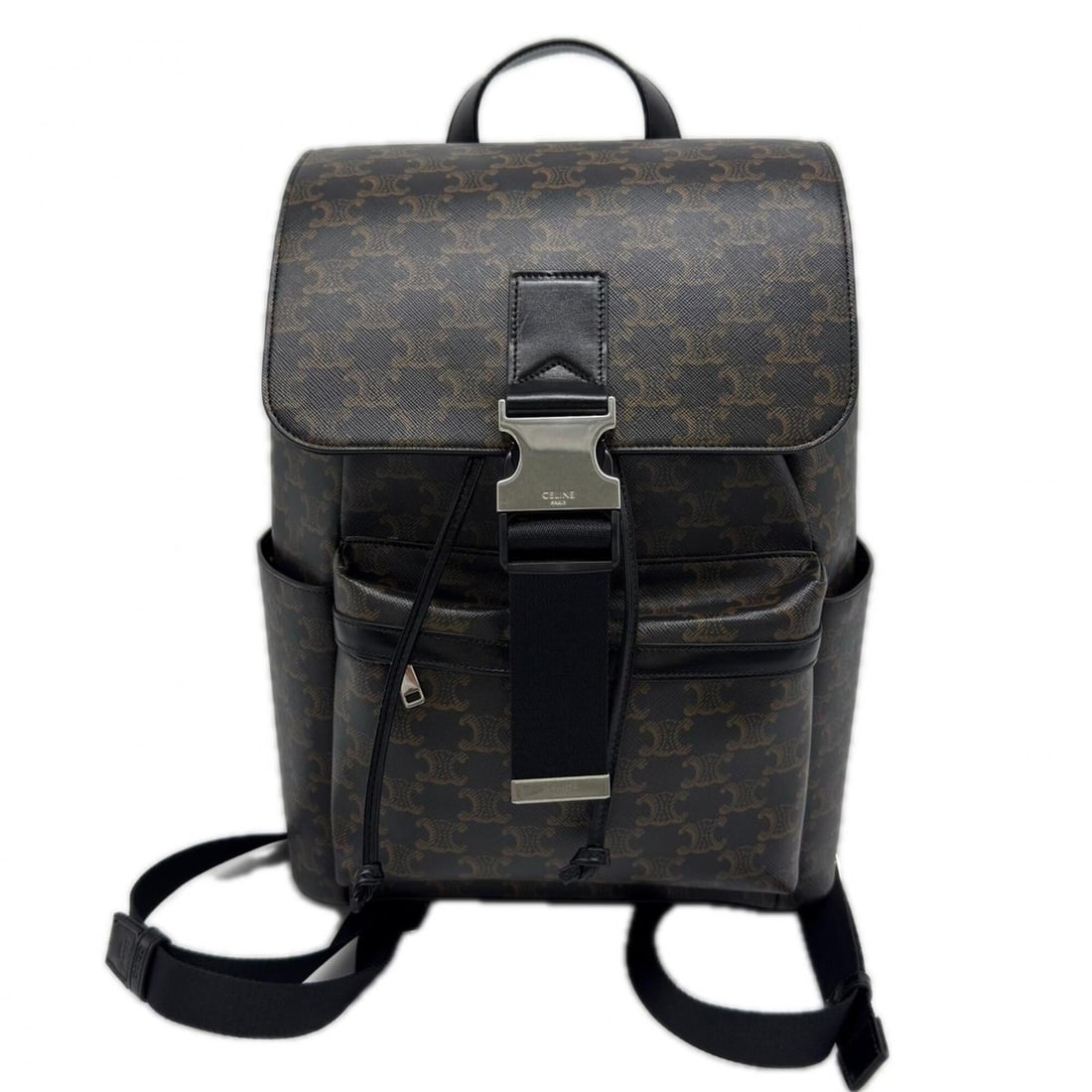 CELINE Triomphe Backpack 120812GL7, Brown Leather, Men's Backpack/Daypack: --- Catalog ---Category: SizeSize (HxWxD): 36cm x 27cm x 13.5cm / 14.17'' x 10.62'' x 5.31''Strap Length: 111cm / 43.7''Handle Length: 22cm / 8.66''Category: DesignType: BackpackColor: BrownGender: Me