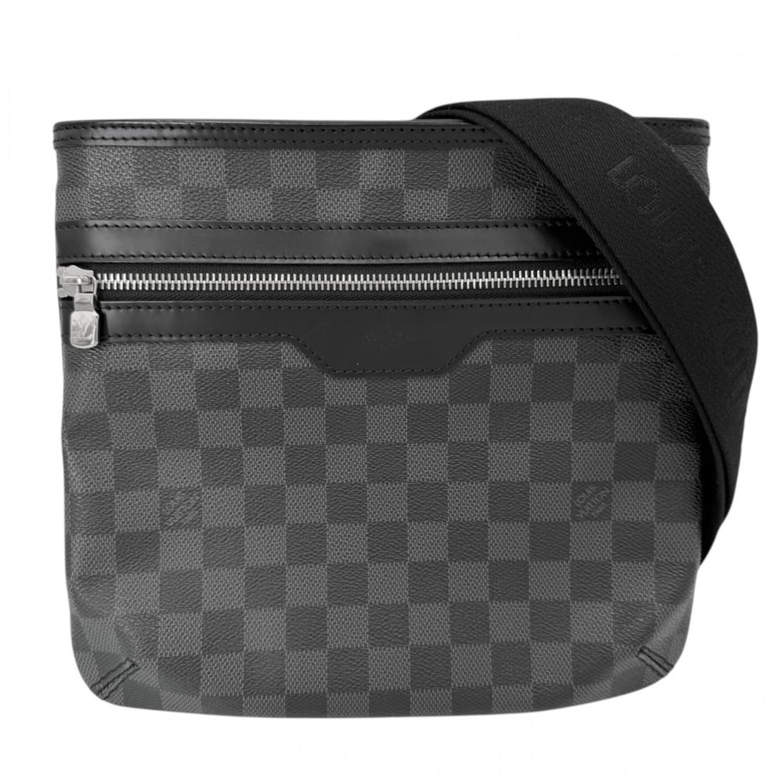 Louis Vuitton Men's Damier Graphite Thomas Shoulder Bag, Black with Silver Hardware, N58028.: --- Catalog ---Category: SizeSize (HxWxD): 24cm x 25cm x 2.5cm / 9.44'' x 9.84'' x 0.98''Strap Length: 165cm / 64.96''Category: DesignType: Shoulder bagColor: Black, Damier GraphiteGender: MenMaterial