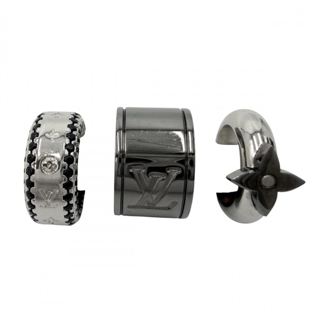 Louis Vuitton Earrings for Men, Ear Cuff, Monogram Circle, Set of 3, Accessories, LOUIS VUITTON: --- Catalog ---Category: SizeWeight: 9.5g / 0.33oz.Size (HxWxD): 13.00mm x 9.00mm / 0.51'' x 0.35''Category: DesignType: EarcuffColor: SilverGender: MenCategory: GeneralLine: MonogramBrand: Louis Vuit