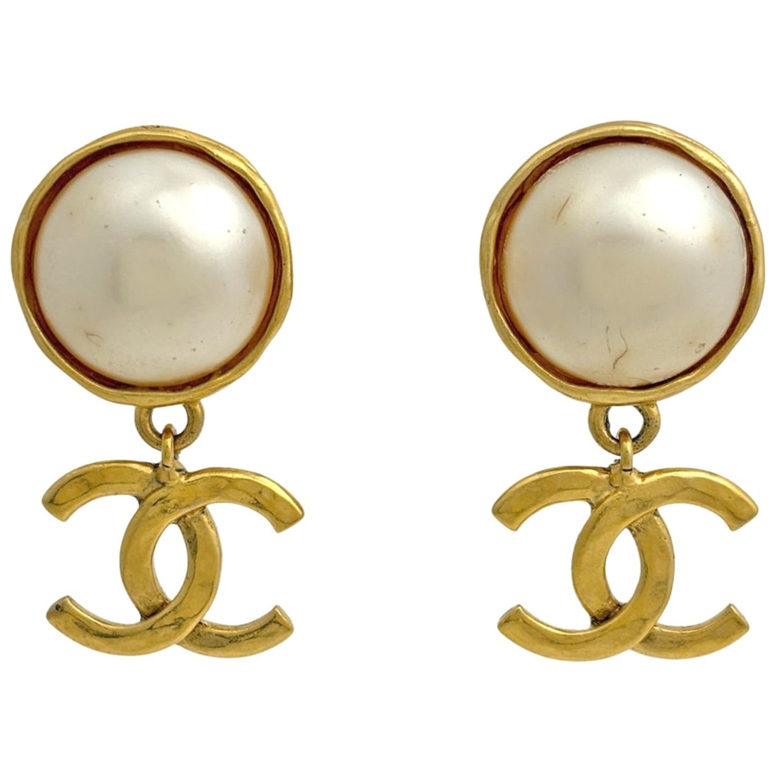 Chanel Coco Mark Faux Purse Earrings, Round Swing, GP Gold, Women's: --- Catalog ---Category: SizeSize (HxWxD): 4.30mm x 2.10mm / 0.17'' x 0.08''Category: DesignType: Clip earringsColor: GoldGender: WomenMaterial: Gold platingCategory: GeneralBrand: Chanel--- Item List
