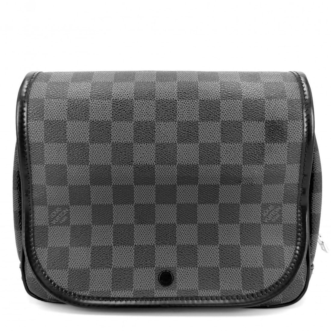 Louis Vuitton Men's Damier Graphite Trousse Suspendable Travel Pouch, N41419, Black with Silver: --- Catalog ---Category: SizeSize (HxWxD): 19cm x 23cm x 7cm / 7.48'' x 9.05'' x 2.75''Category: DesignType: PouchColor: BlackGender: MenMaterial: Damier Graphite Category: GeneralMPN: N41419Brand: Lo