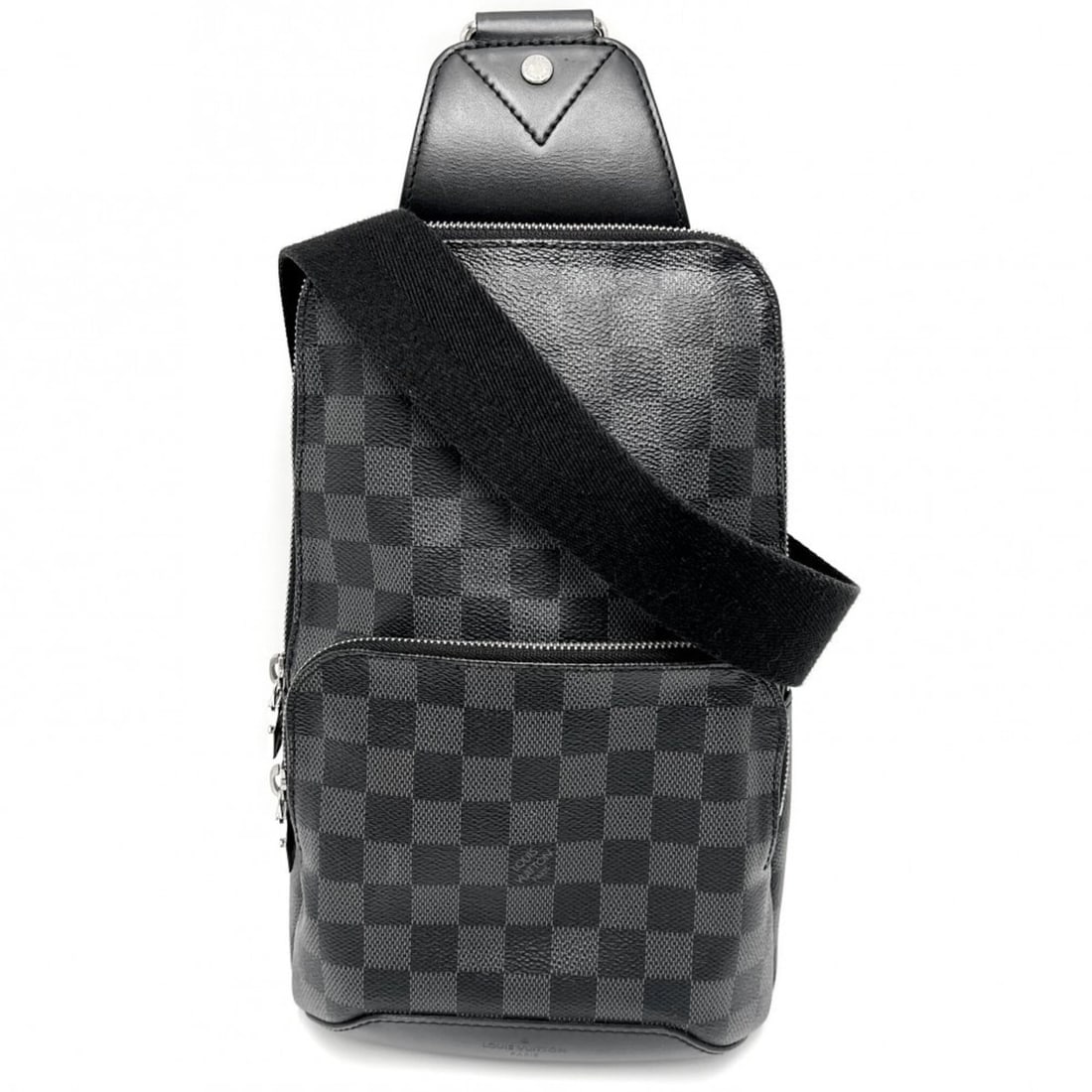 Louis Vuitton Men's Avenue Sling Bag Crossbody Shoulder LOUIS VUITTON N41719 Damier Graphite Canvas: --- Catalog ---Category: SizeSize (HxWxD): 31cm x 19cm x 9cm / 12.2'' x 7.48'' x 3.54''Category: DesignType: Sling bagColor: BlackGender: MenMaterial: Damier Graphite Category: GeneralMPN: N41719Brand