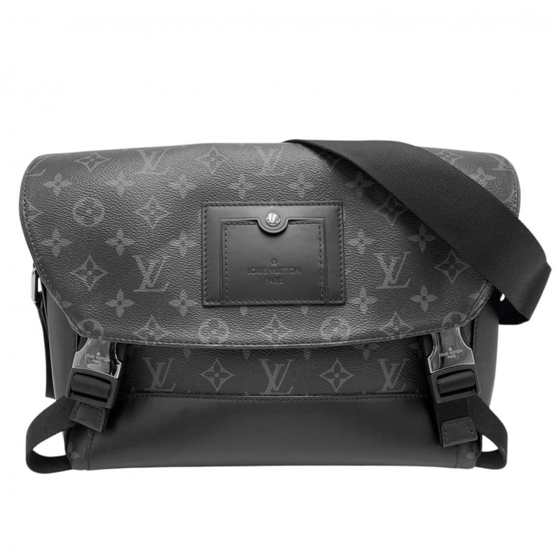 Louis Vuitton Men's Monogram Eclipse Messenger Voyage PM Shoulder Bag, Crossbody LOUIS VUITTON: --- Catalog ---Category: SizeSize (HxWxD): 22.5cm x 33cm x 9.5cm / 8.85'' x 12.99'' x 3.74''Strap Length: 180cm / 70.86''Category: DesignType: Messenger bag, Shoulder bagColor: Black, Monogram Eclipse