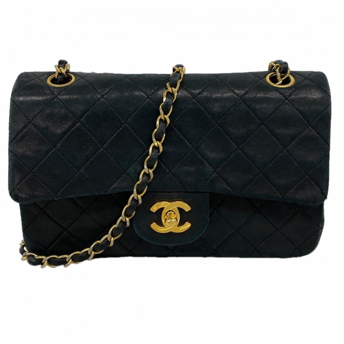 Chanel Matelassé Shoulder Bag, Double Flap, Chain, Lambskin, Black, Women's: --- Catalog ---Category: SizeSize (HxWxD): 13.5cm x 22.5cm x 6cm / 5.31'' x 8.85'' x 2.36''Category: DesignType: Shoulder bagColor: BlackGender: WomenMaterial: Leather Hardware Color: GoldLeather/Fur 