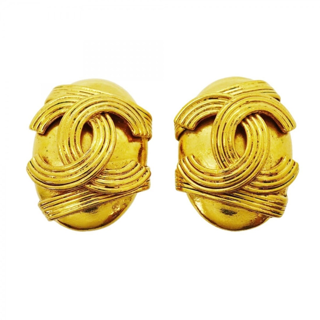 Chanel earrings, Coco Mark, GP plated, gold, women's.: --- Catalog ---Category: SizeSize (HxWxD): 29.60mm x 22.20mm / 1.17'' x 0.87''Category: DesignType: Clip earringsColor: GoldGender: WomenMaterial: Gold platingCategory: GeneralBrand: Chanel--- Item Li