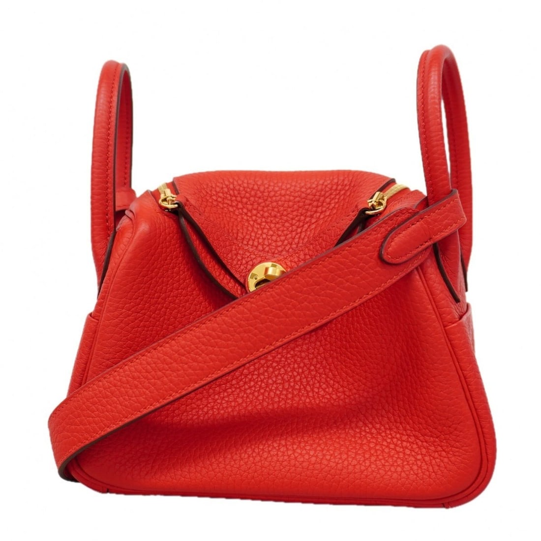 Hermes Lindy Mini handbag, Taurillon Clemence leather, Rouge Cou, D stamp, 2-way bag for women.: --- Catalog ---Category: SizeSize (HxWxD): 12.5cm x 17.5cm x 9.5cm / 4.92'' x 6.88'' x 3.74''Category: DesignType: HandbagColor: Red colorGender: WomenMaterial: Taurillon clemence leather Hardware Col