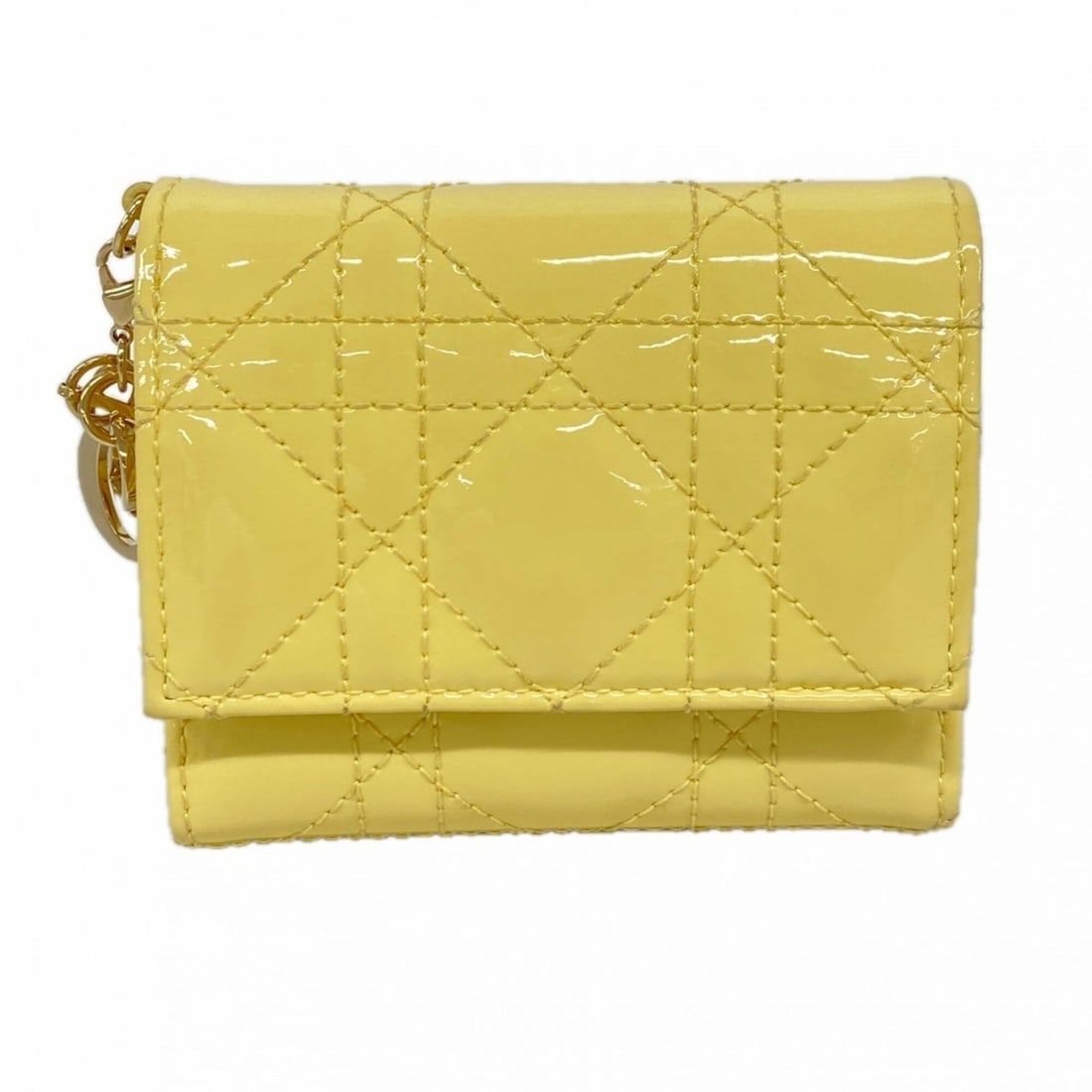 Christian Dior Tri-fold Wallet, Cannage Enamel, Ivory, Women's: --- Catalog ---Category: SizeSize (HxWxD): 8.5cm x 10cm x 3cm / 3.34'' x 3.93'' x 1.18''Category: DesignType: Wallet (tri-fold)Color: IvoryGender: WomenCategory: GeneralBrand: Christian Dior--- Item L