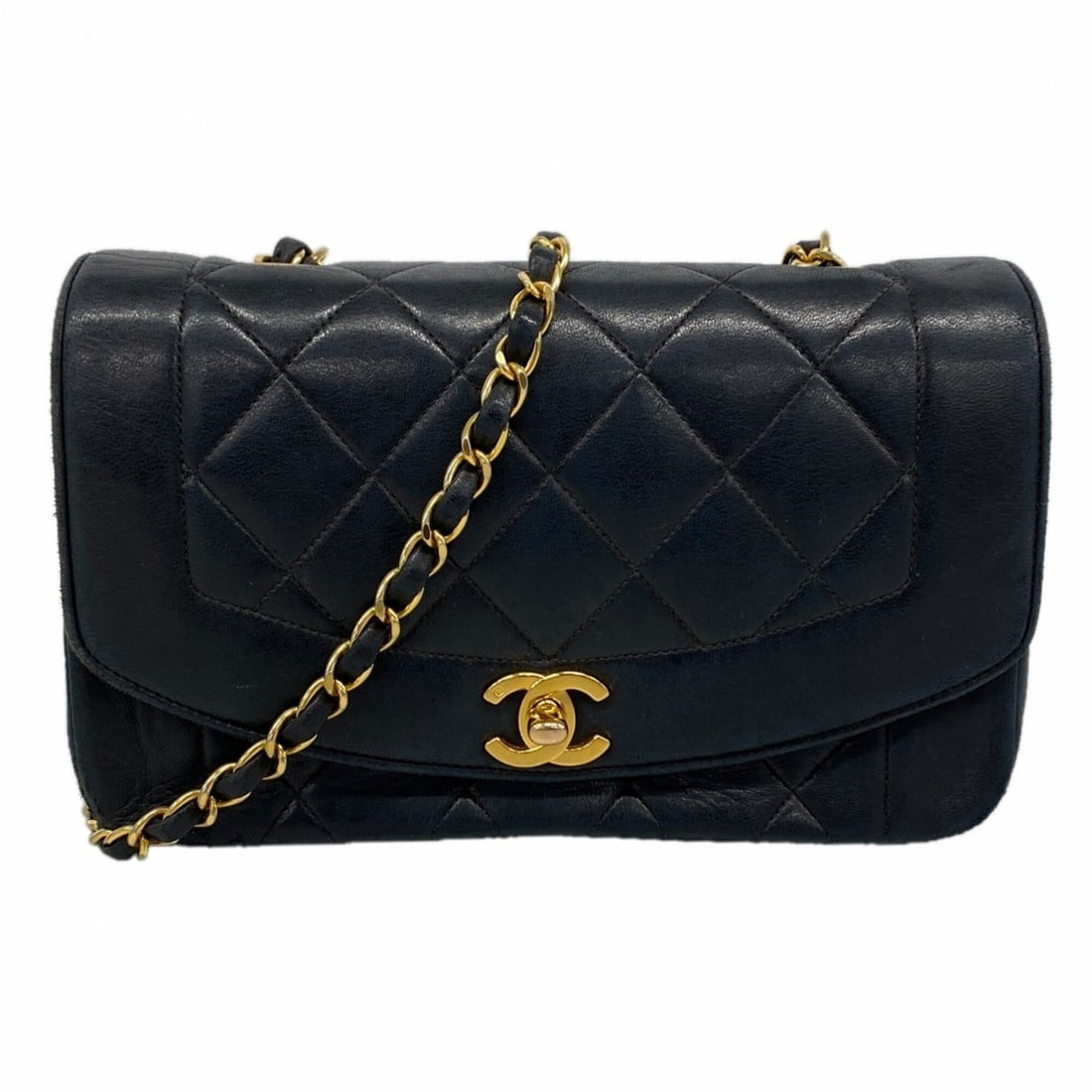 Chanel Diana Chain Shoulder Bag, Lambskin, Black, Women's: --- Catalog ---Category: SizeSize (HxWxD): 15cm x 22.5cm x 7cm / 5.9'' x 8.85'' x 2.75''Category: DesignType: Shoulder bagColor: BlackGender: WomenMaterial: Leather Hardware Color: GoldLeather/Fur Typ