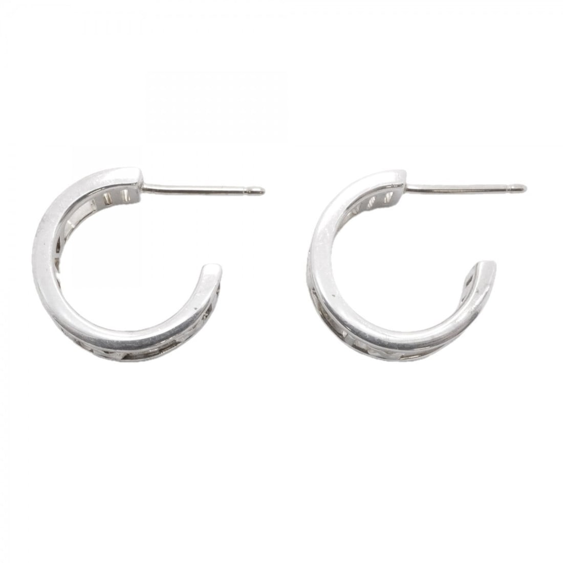 Tiffany & Co. Atlas Sterling Silver Earrings for Women: --- Catalog ---Category: SizeSize (HxWxD): 13.40mm x 5.20mm / 0.53'' x 0.20''Category: DesignType: Stud earringsGender: WomenMaterial: Silver 925Category: GeneralBrand: Tiffany--- Item List ---Section
