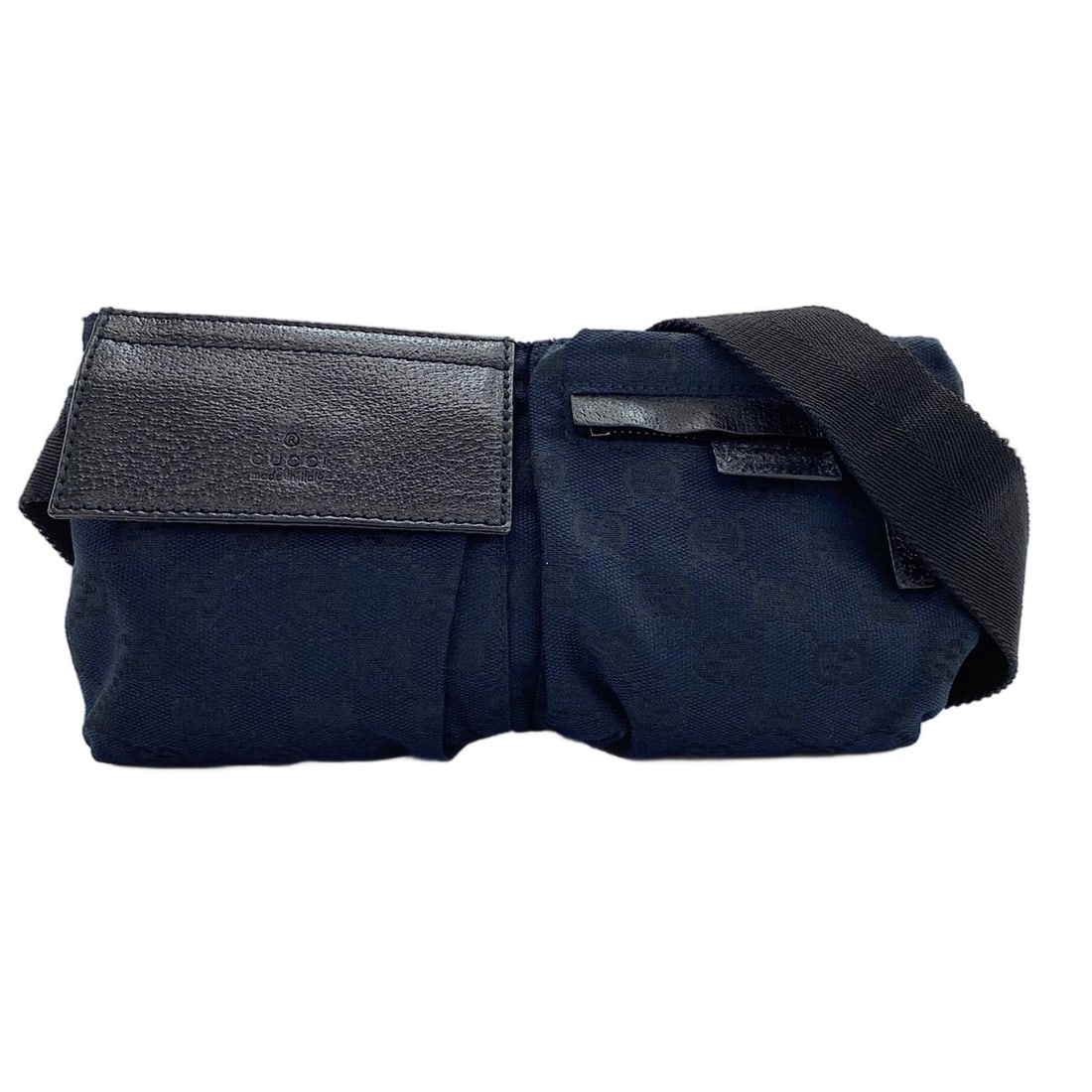 Gucci waist bag/body bag, black: --- Catalog ---Category: SizeSize (HxWxD): 12cm x 22cm x 2cm / 4.72'' x 8.66'' x 0.78''Category: DesignType: Fanny packColor: BlackGender: Women,MenCategory: GeneralBrand: GucciCountry of Origin: Ital