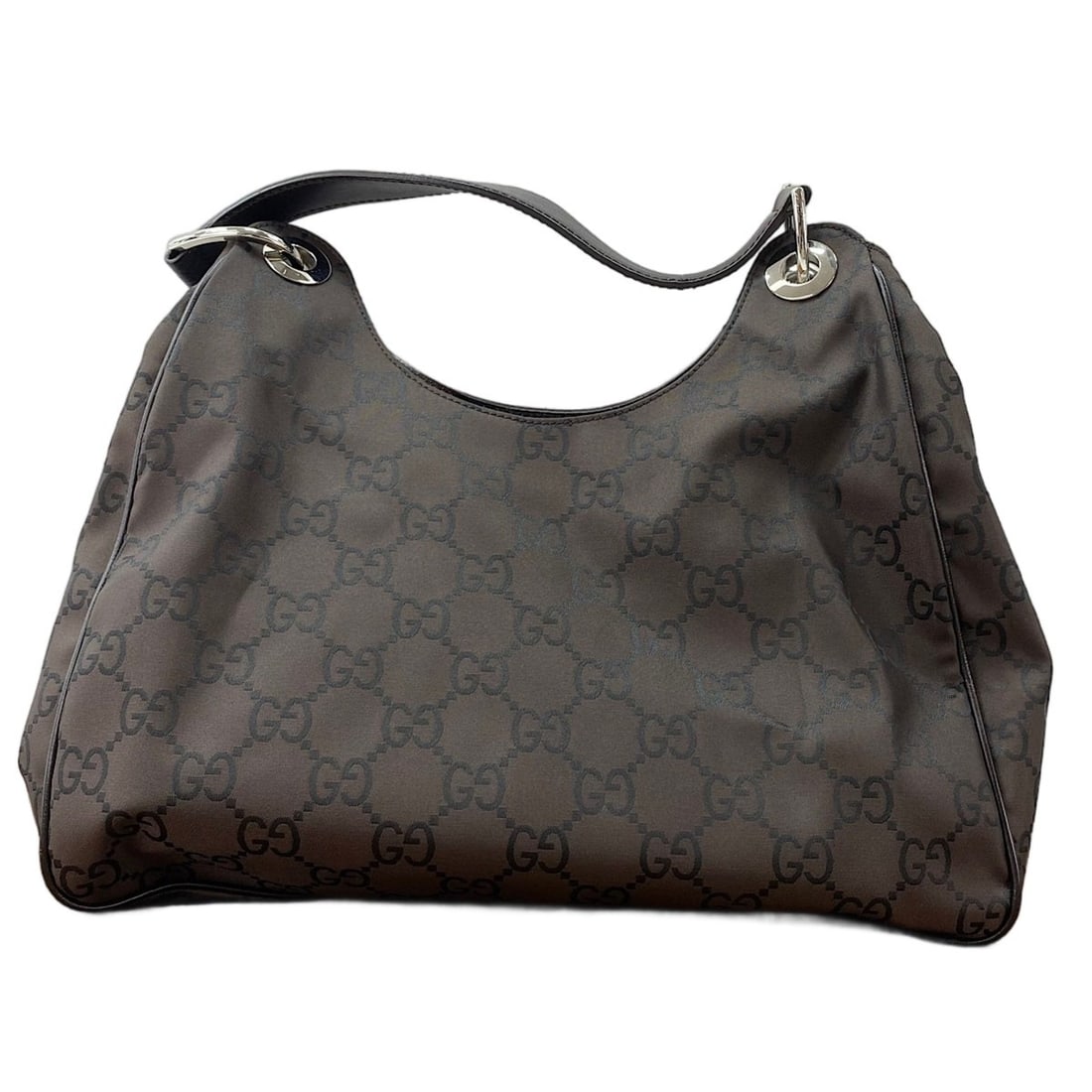 Gucci GG pattern shoulder bag, brown: --- Catalog ---Category: SizeSize (HxWxD): 25cm x 33cm x 13cm / 9.84'' x 12.99'' x 5.11''Category: DesignType: Shoulder bagColor: BrownGender: WomenCategory: GeneralBrand: GucciCountry of Origin: Ital