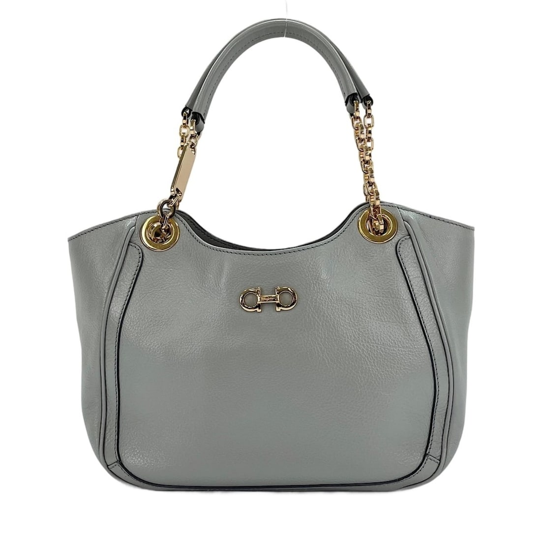 Salvatore Ferragamo Gancini handbag, gray: --- Catalog ---Category: SizeHandle Drop: 18.50cm / 7.28''Size (HxWxD): 20cm x 28cm x 12.5cm / 7.87'' x 11.02'' x 4.92''Category: DesignType: HandbagColor: GrayGender: WomenCategory: GeneralLine: Ganc