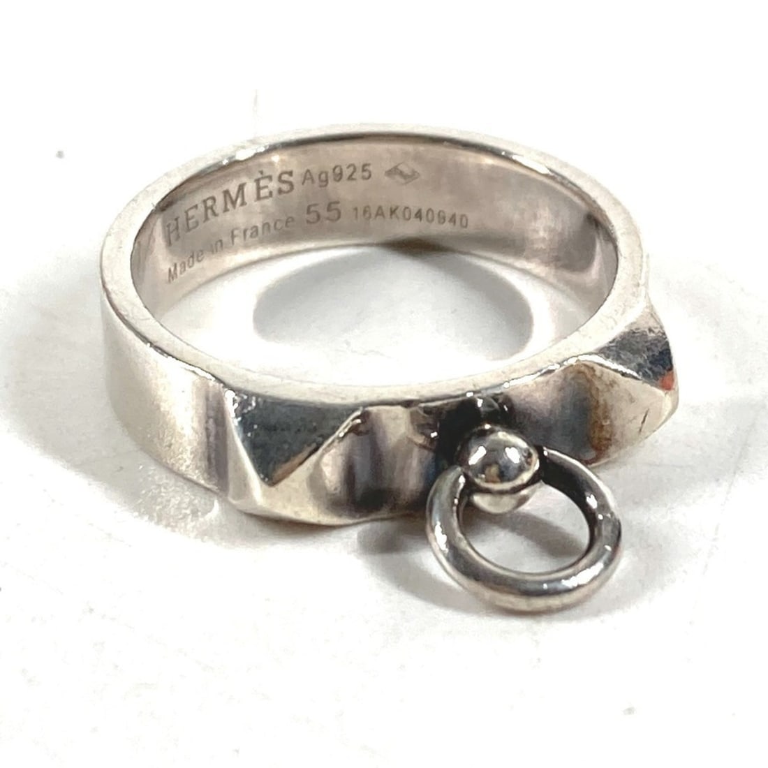 HERMES Collier de Chien Logo Accessory Jewelry Ring SV925 Men's Women's Silver 1: --- Catalog ---Category: SizeJP Size: 14US Size: 7Category: DesignType: Band ringColor: SilverGender: WomenMaterial: Silver 925Category: GeneralBrand: HermesCountry of Origin: France--- Item List