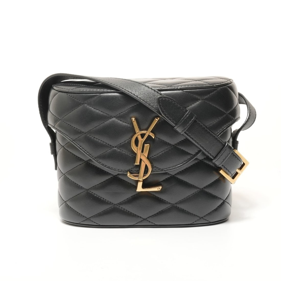 Yves Saint Laurent June Cassandra Quilted Leather Shoulder Bag, Black: --- Catalog ---Category: SizeSize (HxWxD): 14cm x 18.5cm x 7.5cm / 5.51'' x 7.28'' x 2.95''Category: DesignType: Shoulder bagColor: BlackGender: WomenMaterial: Quilting Category: GeneralLine: Cassandr