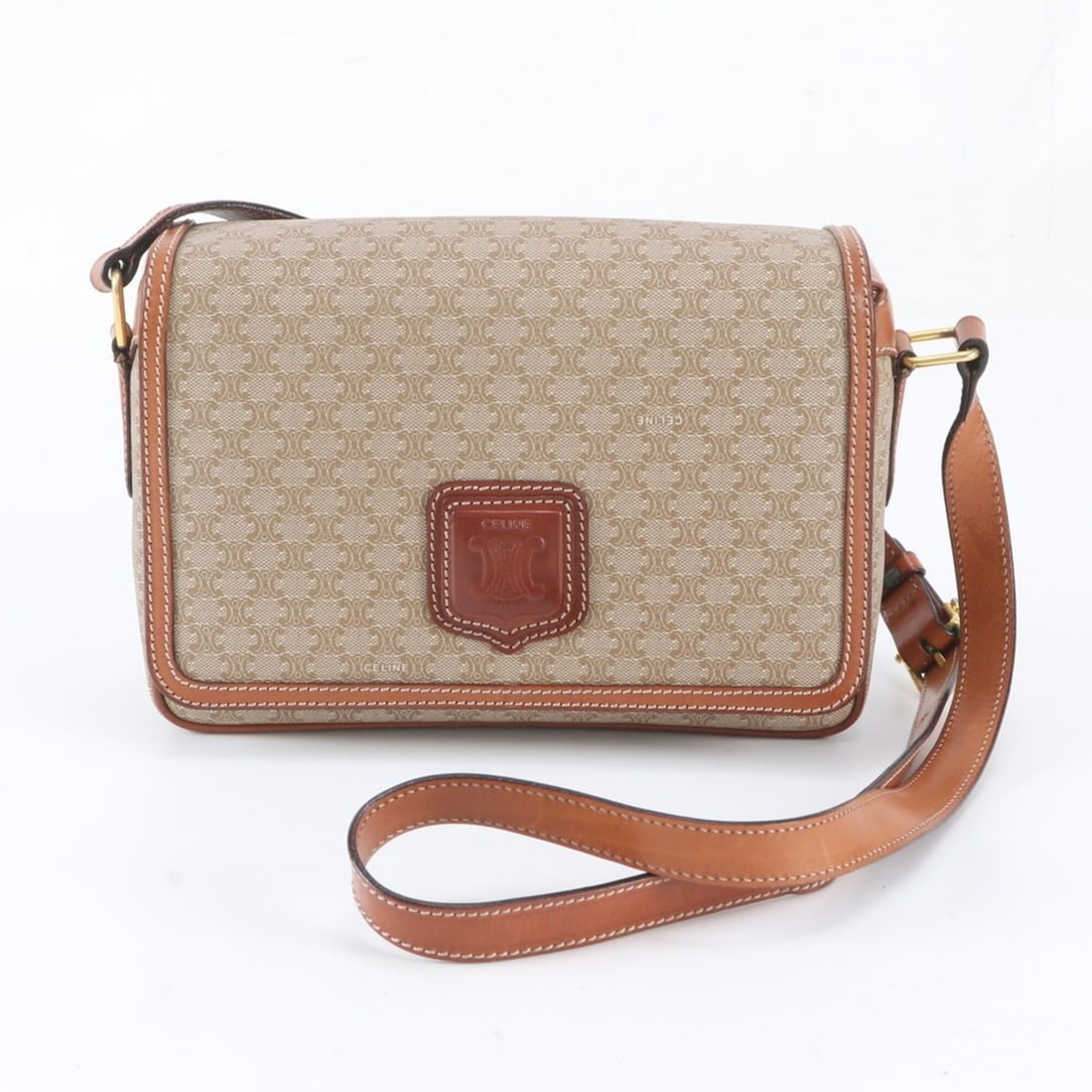 Celine Macadam Leather Shoulder Bag, Handbag, Tote Brown, Women's: --- Catalog ---Category: SizeSize (HxWxD): 16cm x 23cm x 6cm / 6.29'' x 9.05'' x 2.36''Category: DesignType: Handbag, Shoulder bag, Tote bagColor: BrownGender: WomenMaterial: Leather , Coated canvas C